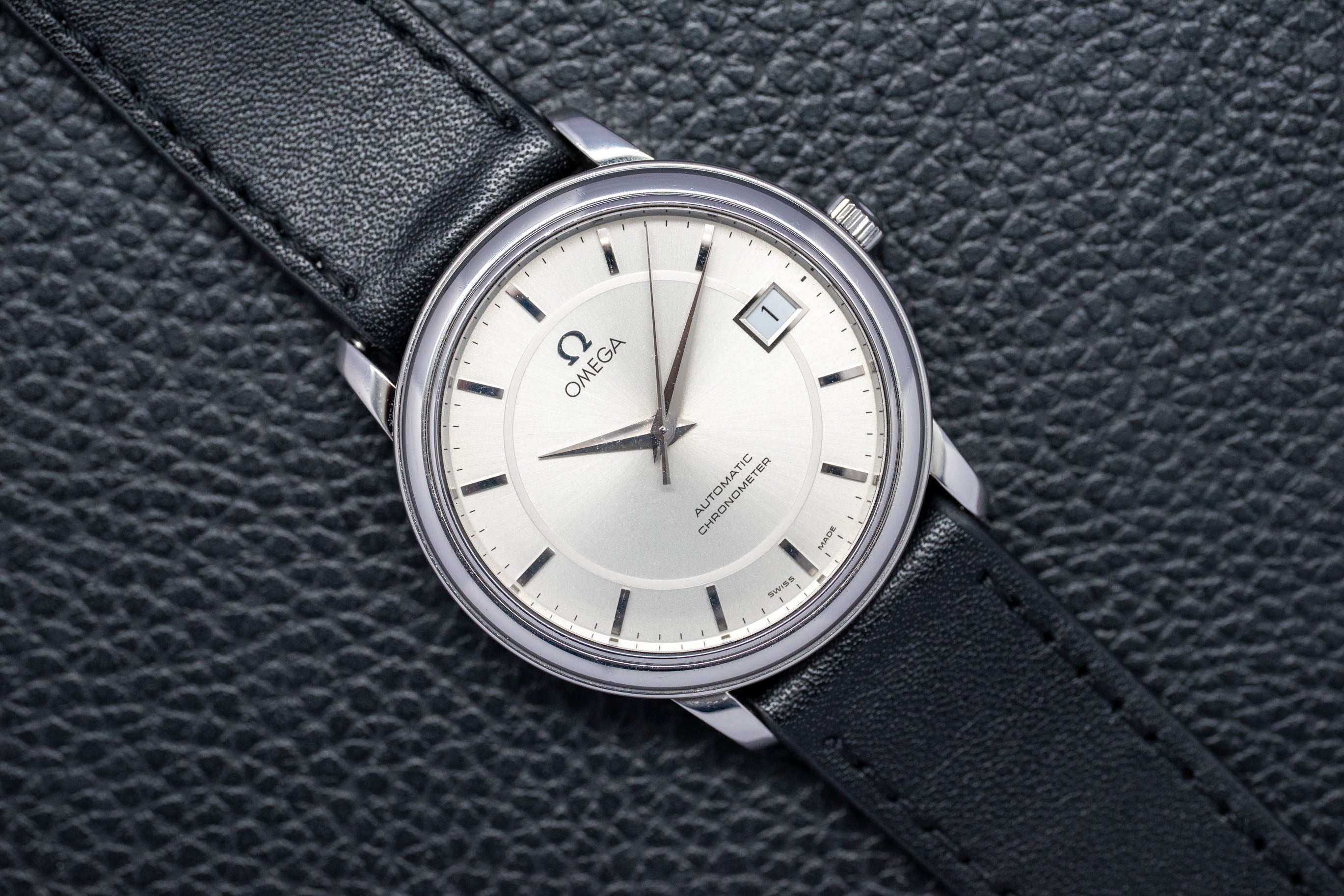 Omega De Ville Prestige 4800.31 con quadrante argentato, 1986