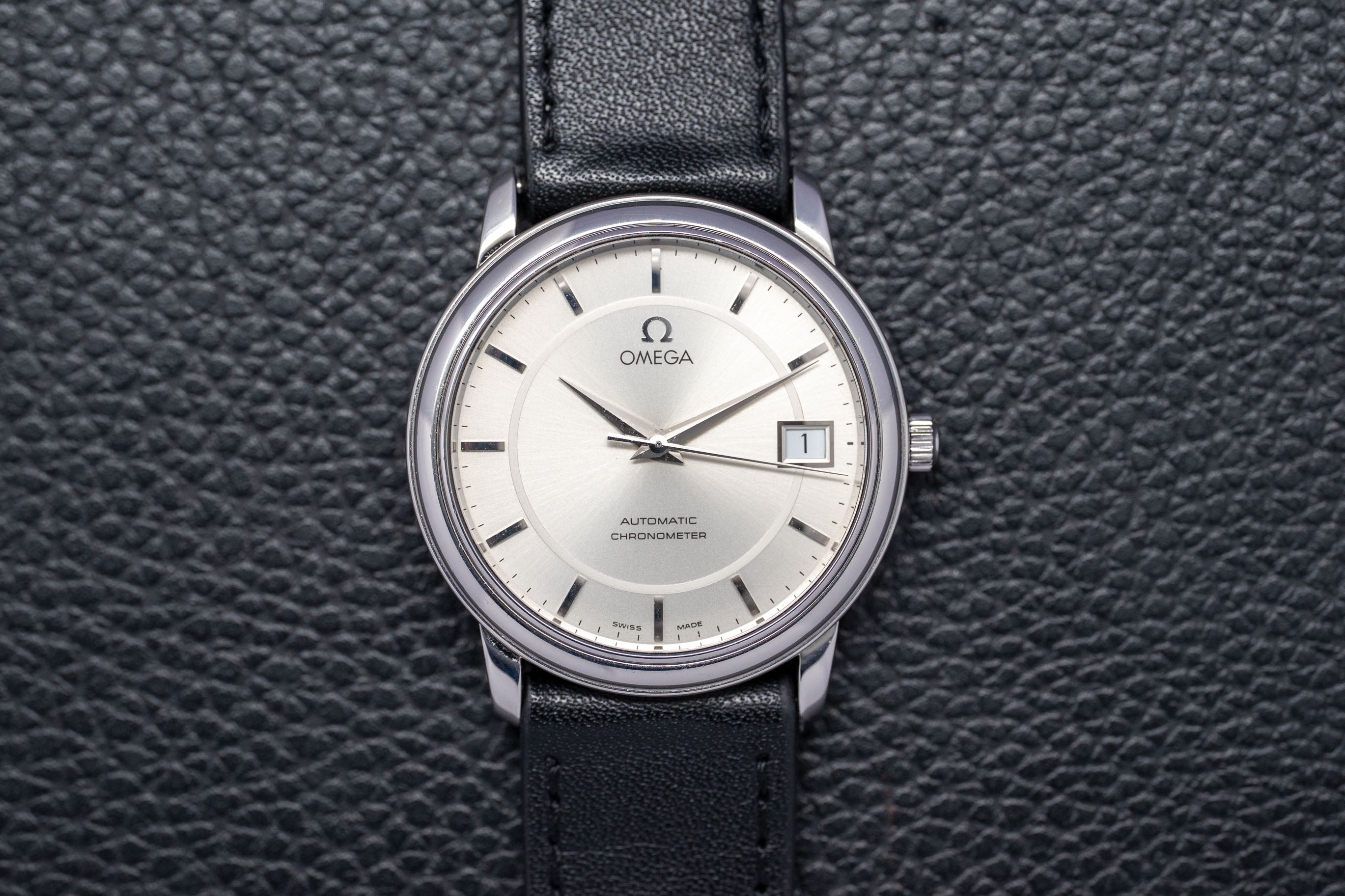 Omega De Ville Prestige 4800.31 con quadrante argentato, 1986