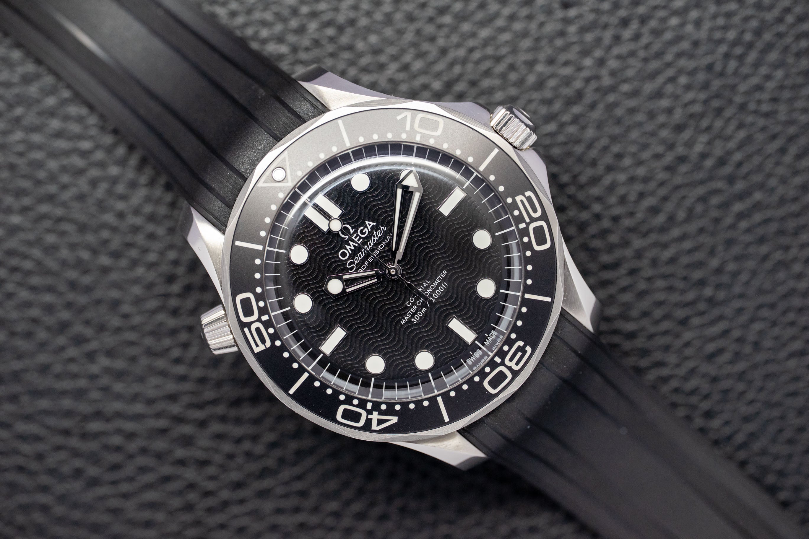 Omega Seamaster Diver 300M 210.32.42.20.01.003 FULLSET 2025 con scatola e PAPERS