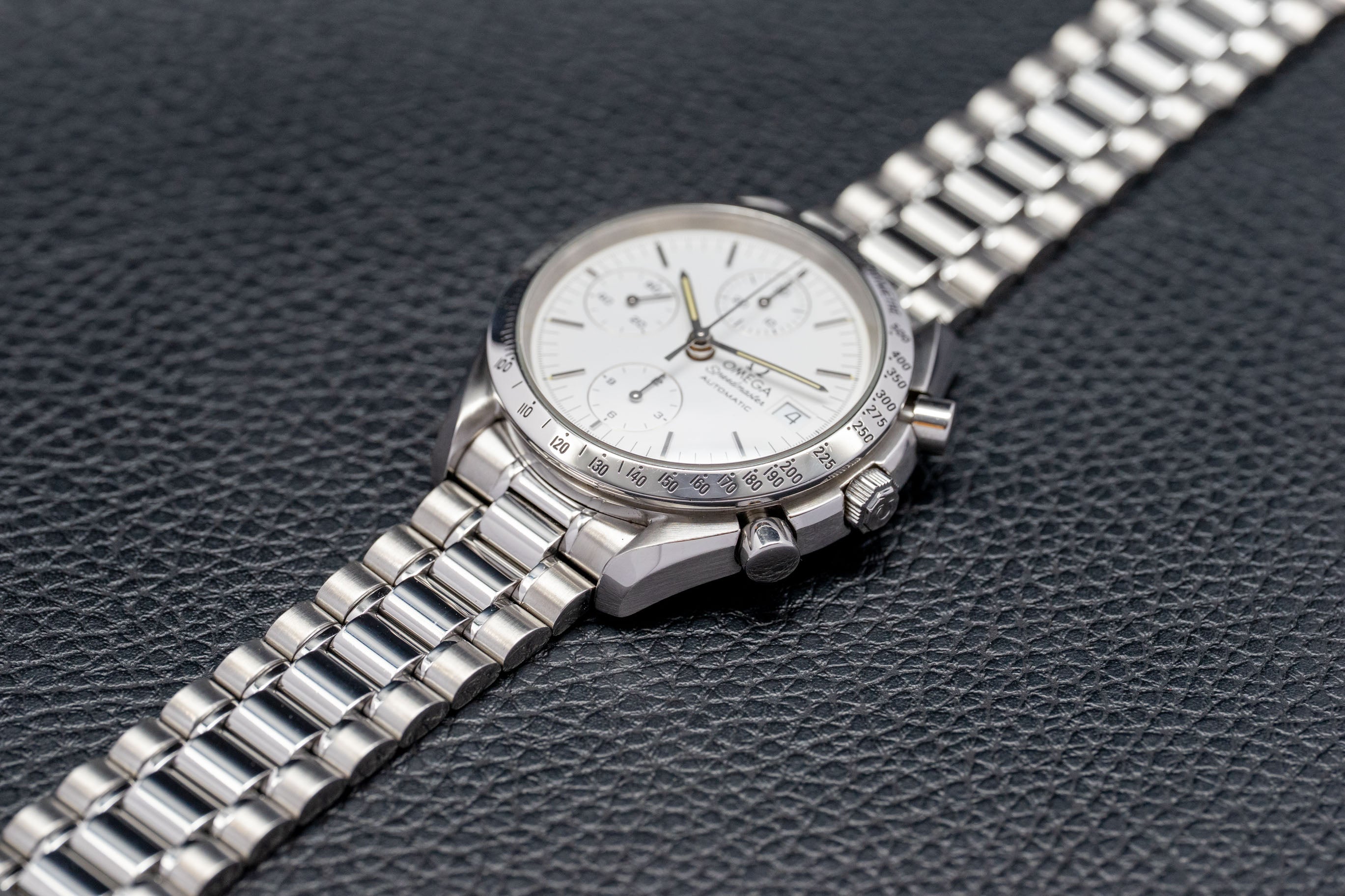 Omega Speedmaster Date 3511.20, esfera blanca, 1995