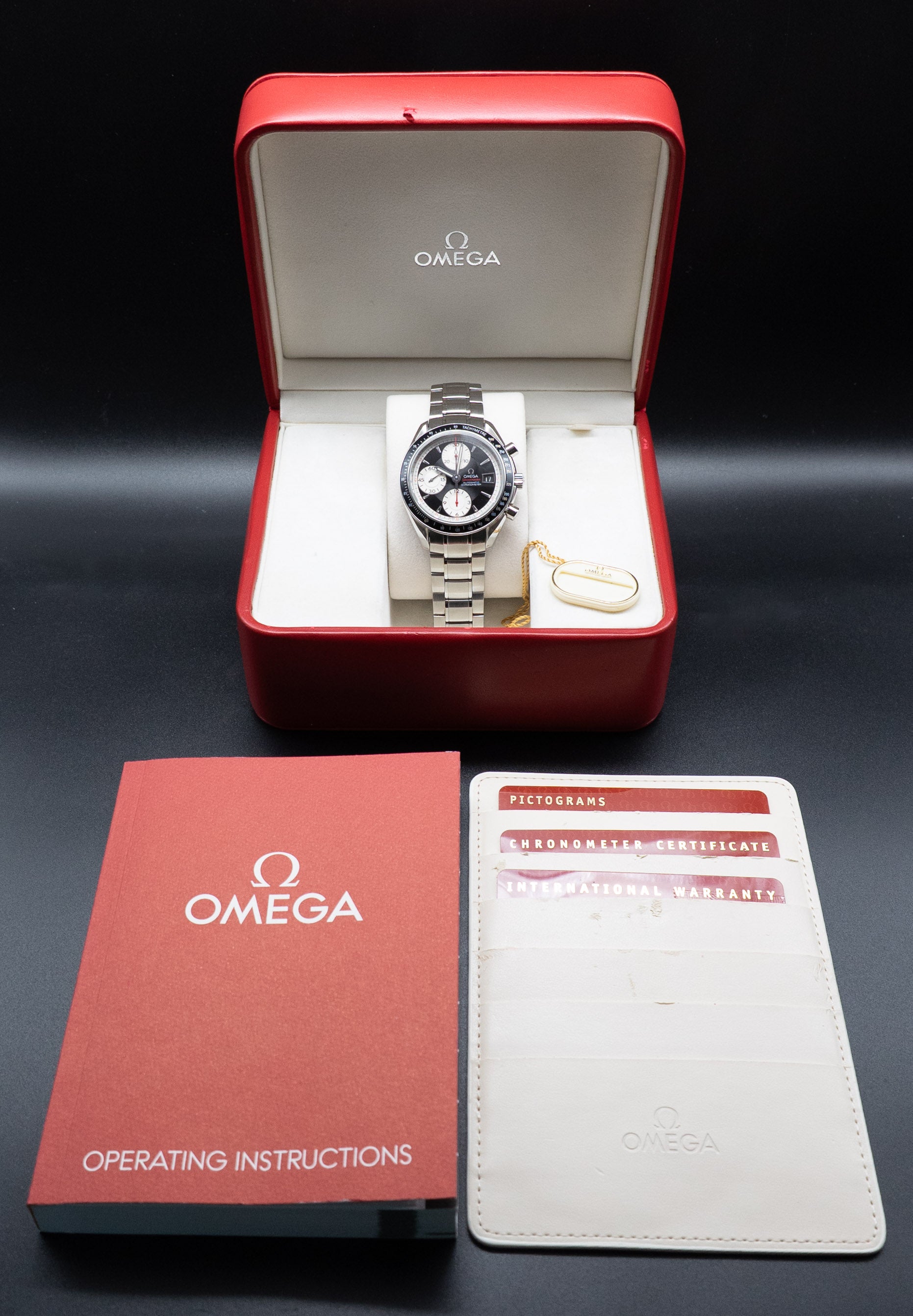 Omega Speedmaster Date 3210.51, FULLSET de 2013, caja y PAPERS