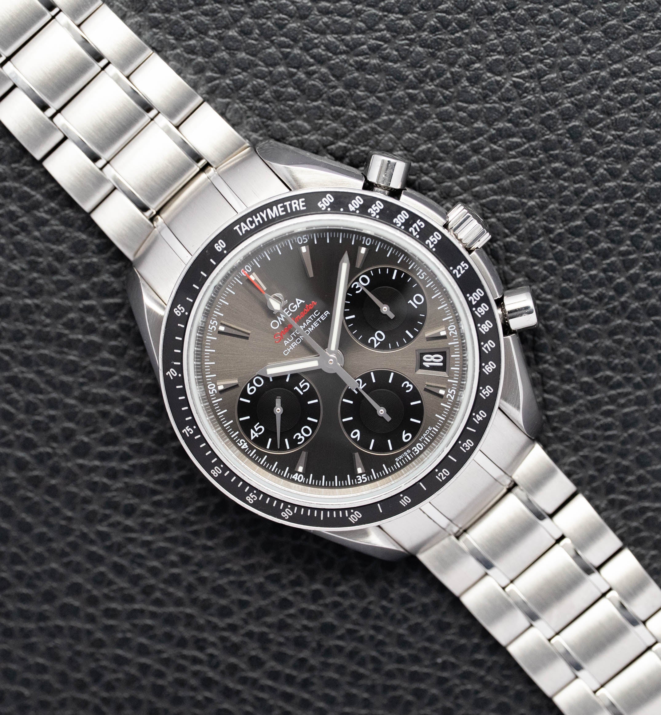 Omega Speedmaster Date 323.30.40.40.06.001 FULLSET 2016 Box + PAPERS