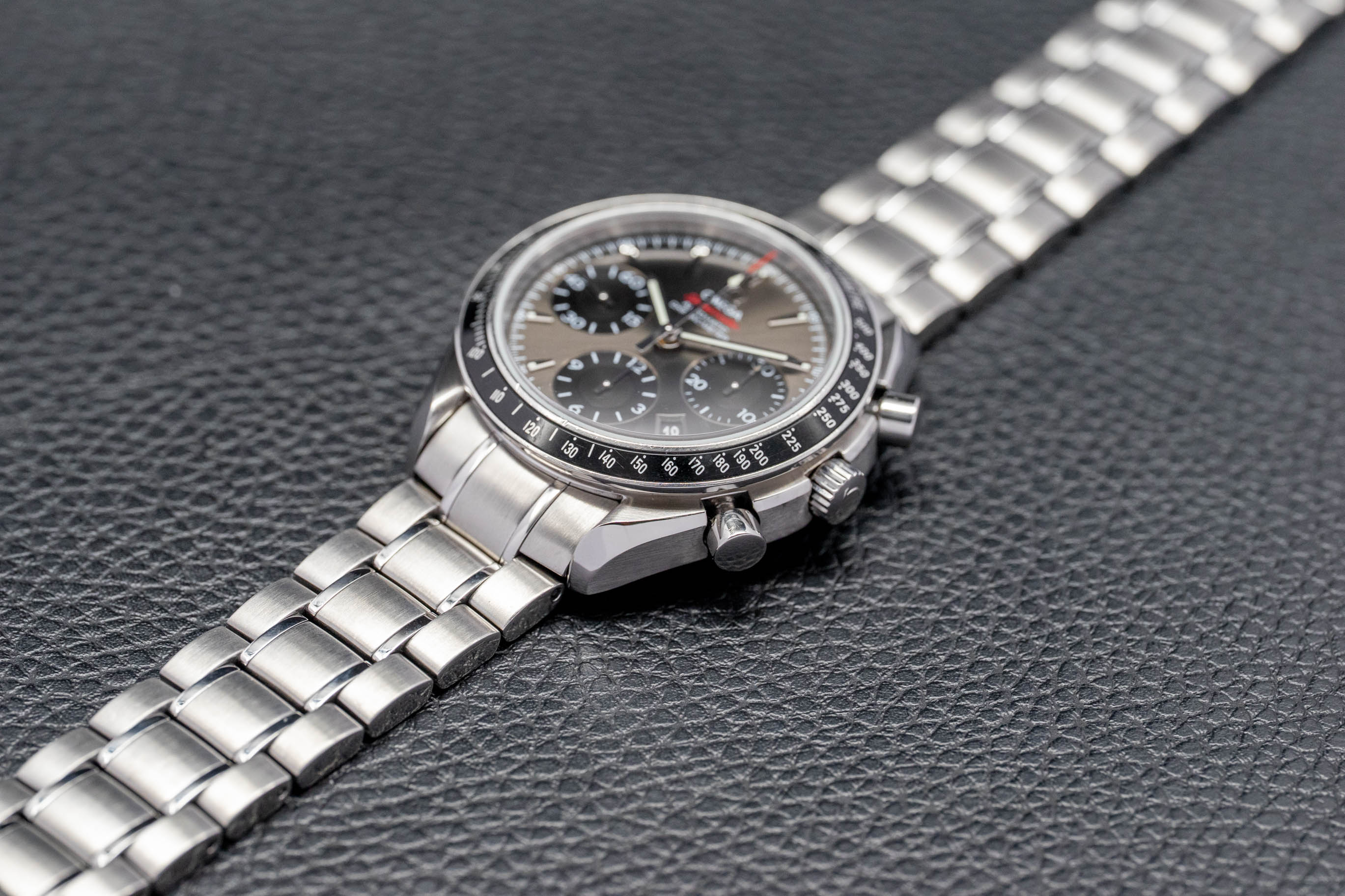 Omega Speedmaster Date 323.30.40.40.06.001 FULLSET 2016 Box + PAPERS