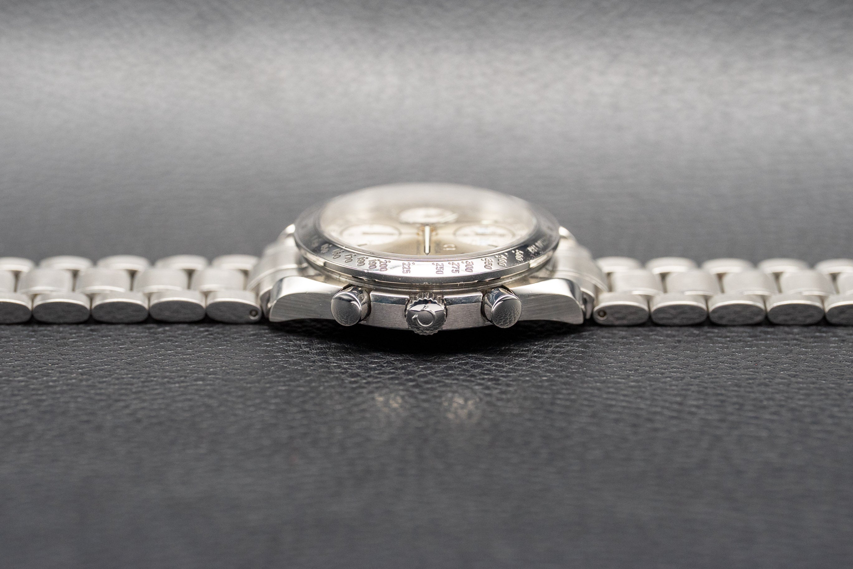 Omega Speedmaster Day Date 3523.30 FULLSET 2001 Box + PAPERS