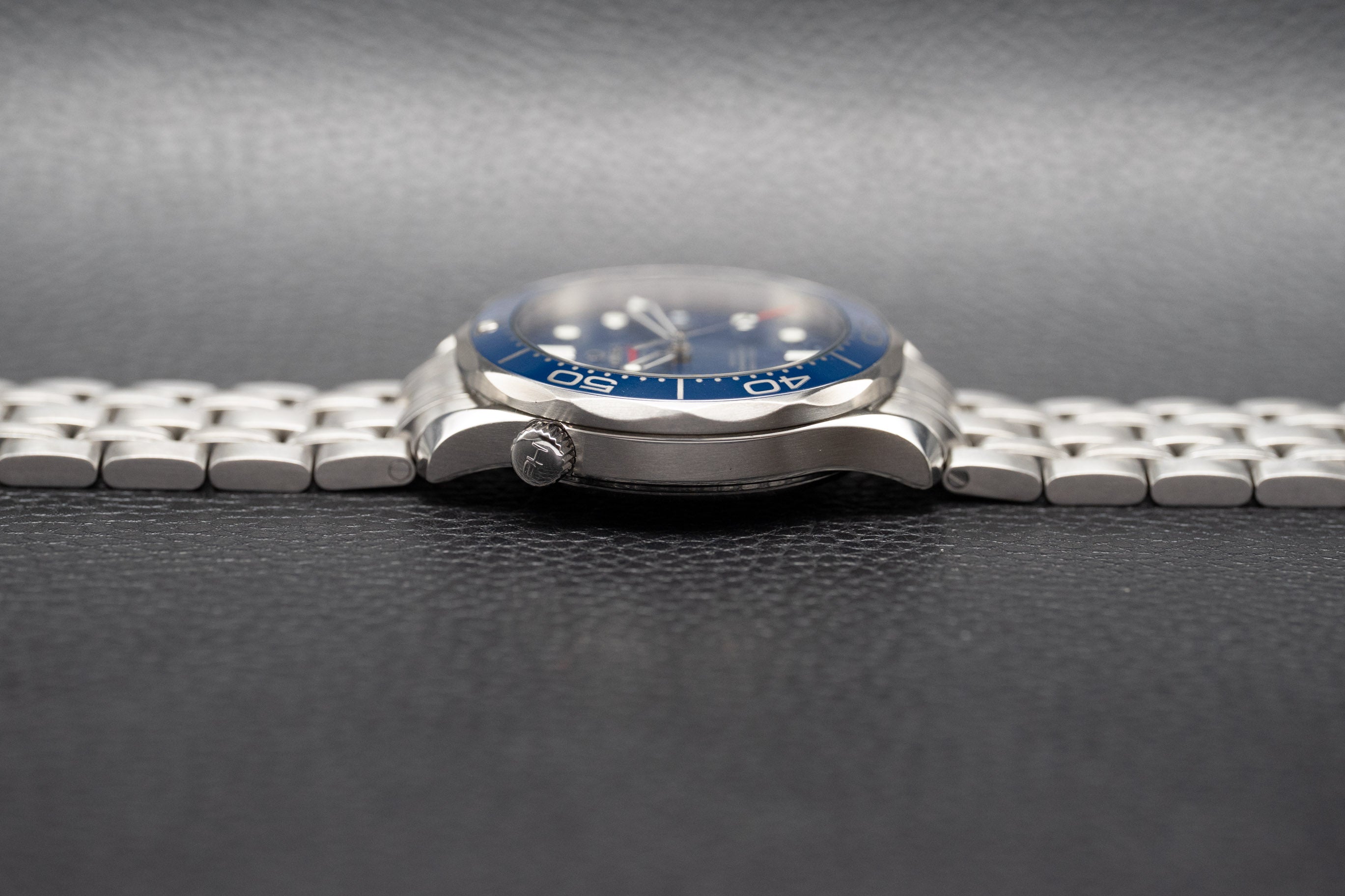 Omega Seamaster Diver 300 212.30.41.20.03.001 Blue Dial 2008