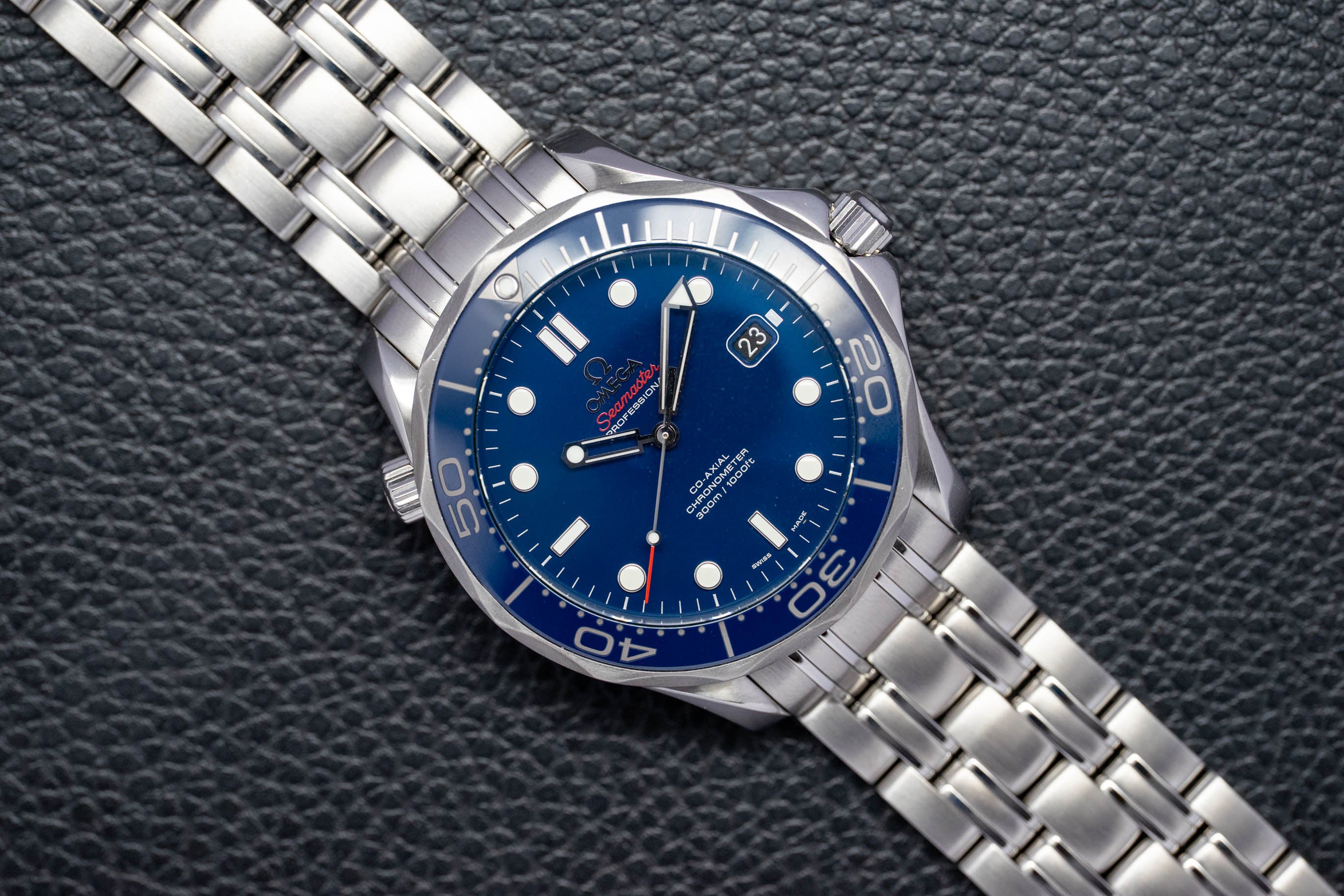 Omega Seamaster Diver 300 212.30.41.20.03.001 Blue Dial 2008