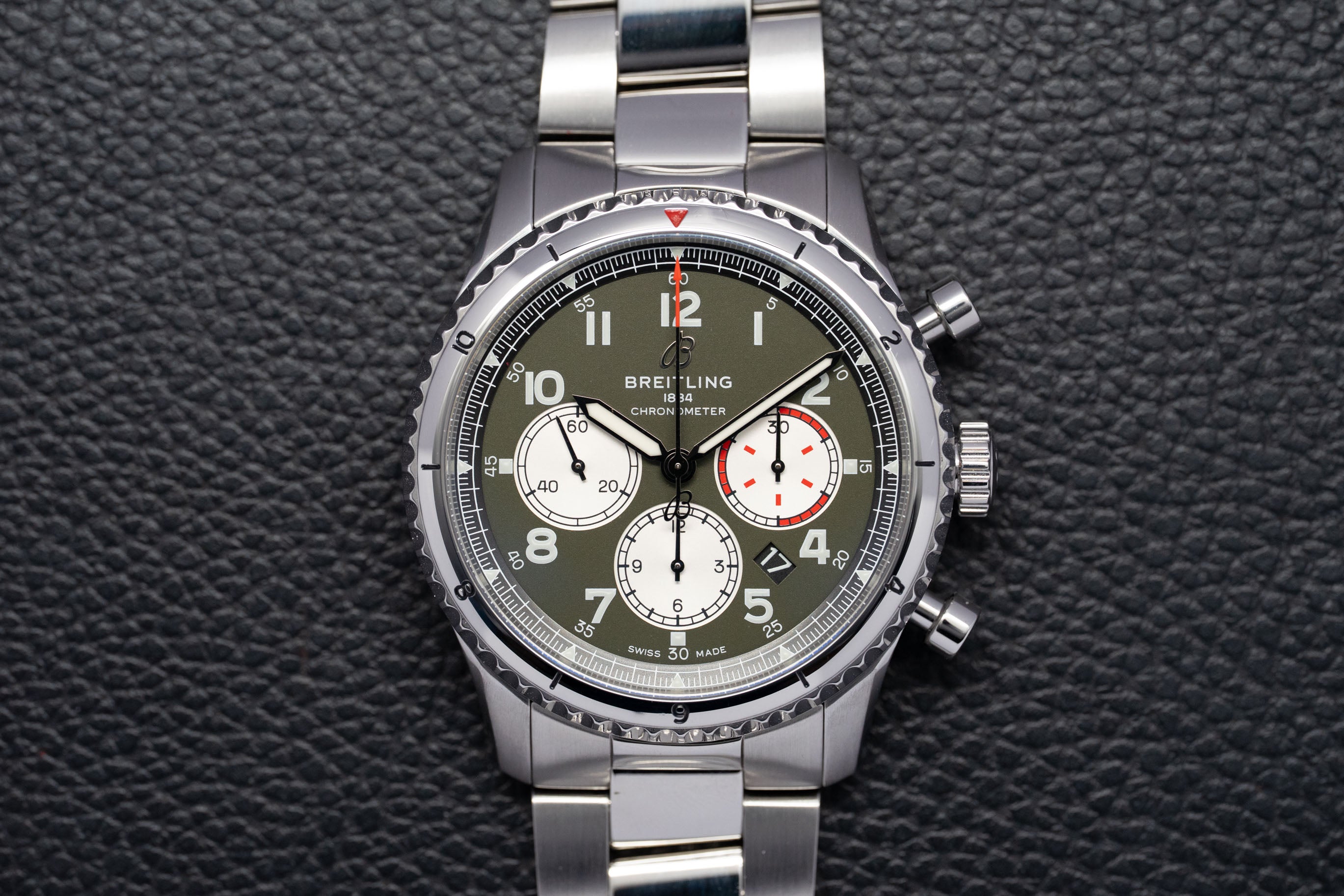 Breitling Aviator 8 AB0119 FULLSET 2024 con scatola e PAPERS