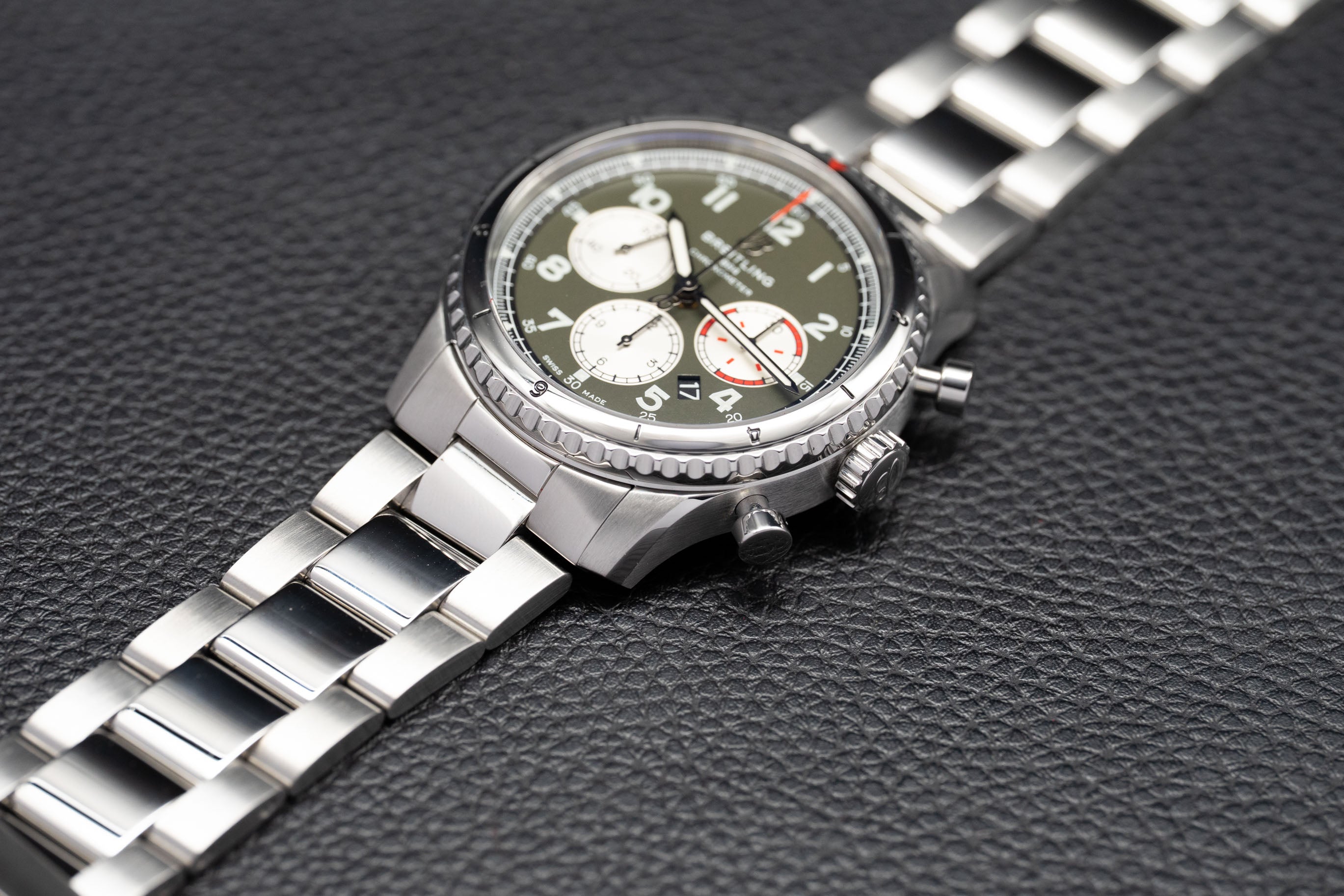 Breitling Aviator 8 AB0119 FULLSET 2024 con scatola e PAPERS