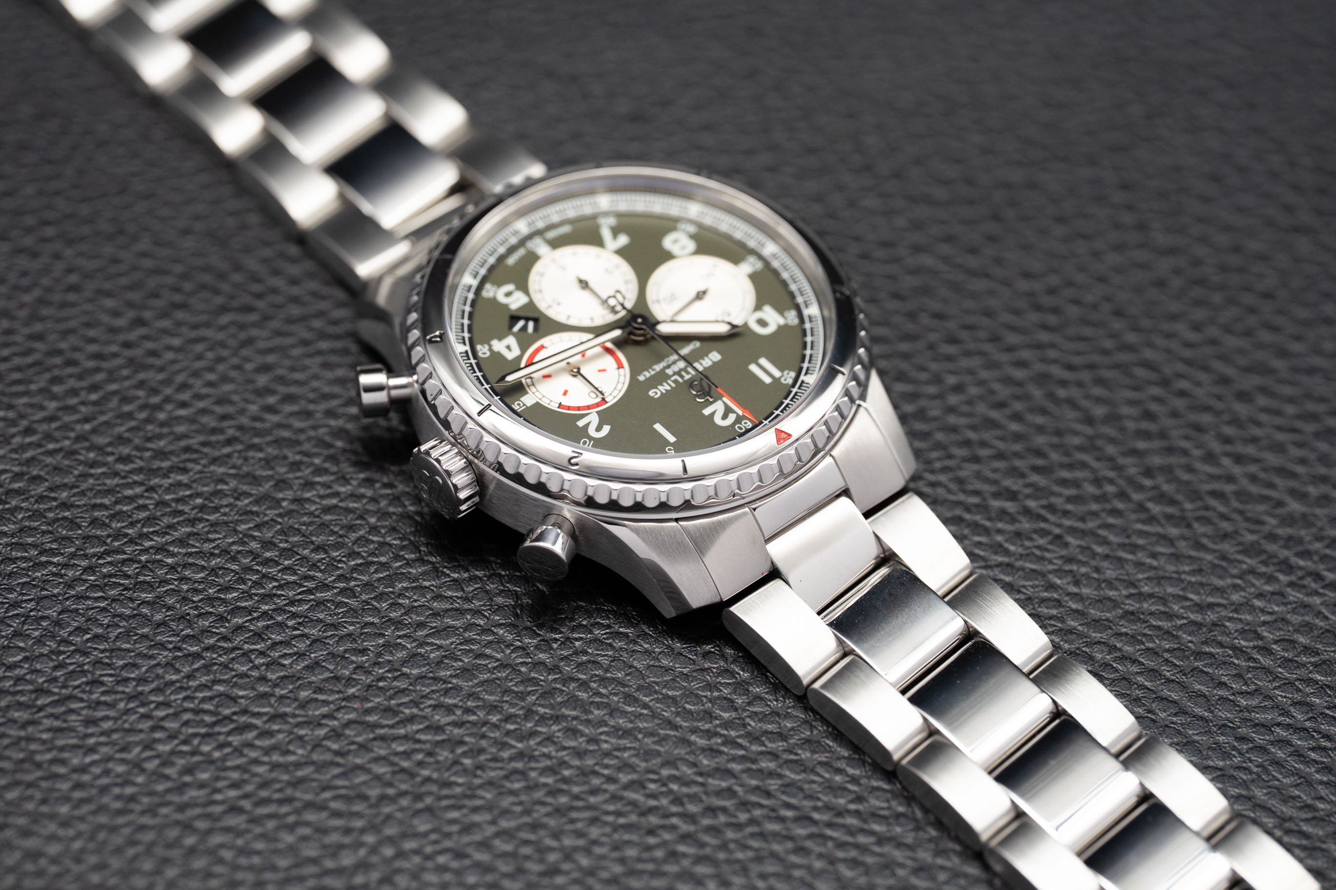 Breitling Aviator 8 AB0119 FULLSET 2024 con scatola e PAPERS