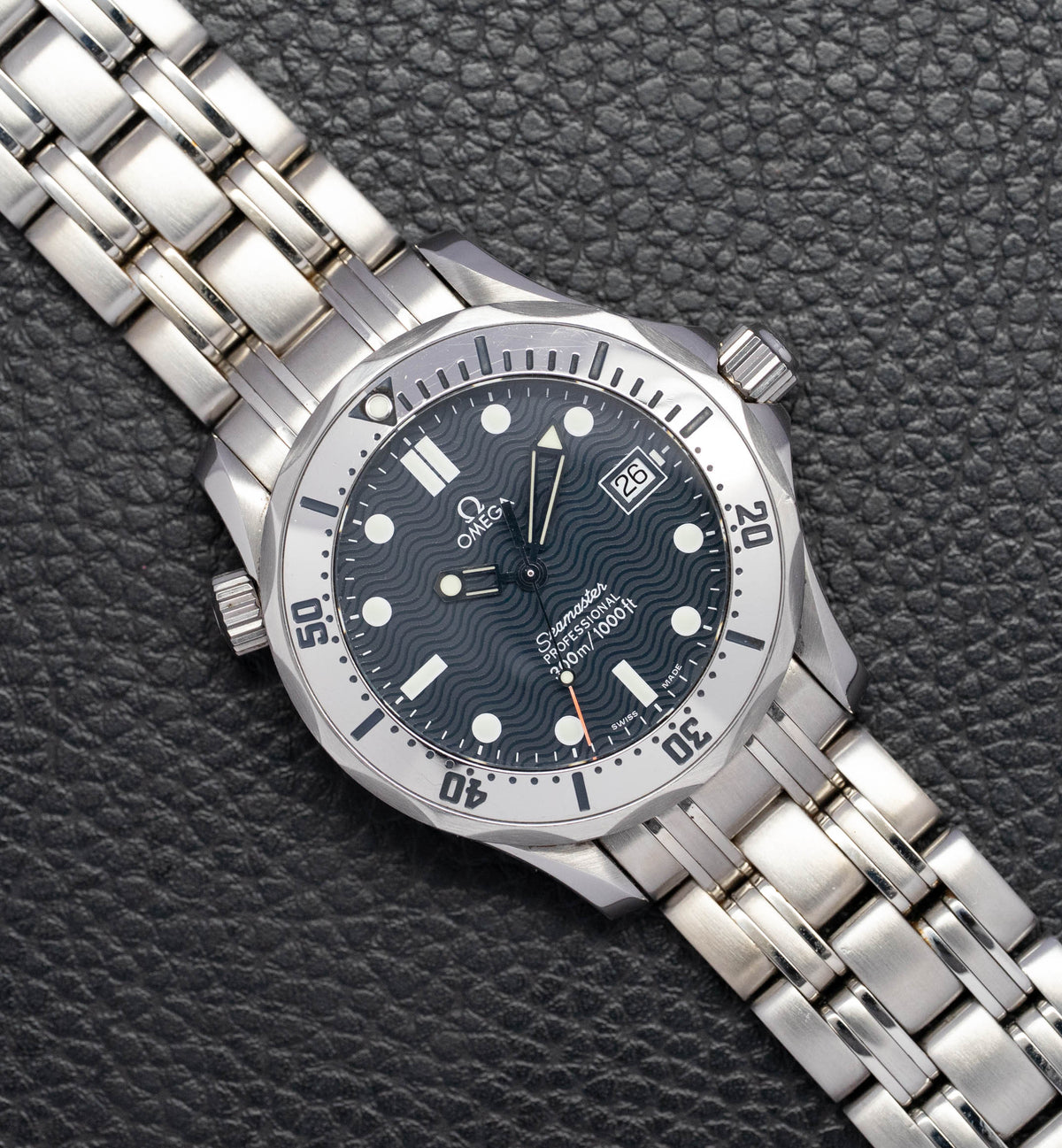 Omega Seamaster 300 2562.80 Blue Dial 1998