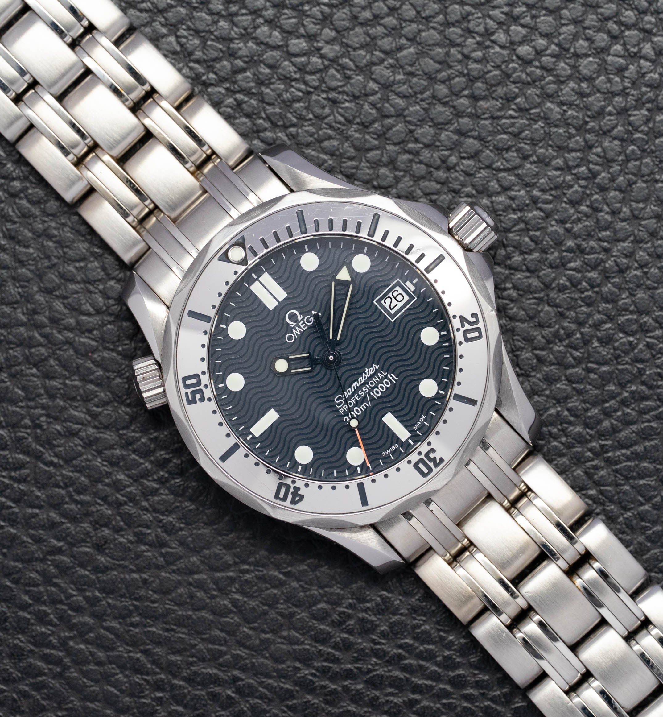Omega Seamaster 300 2562.80 Blue Dial 1998