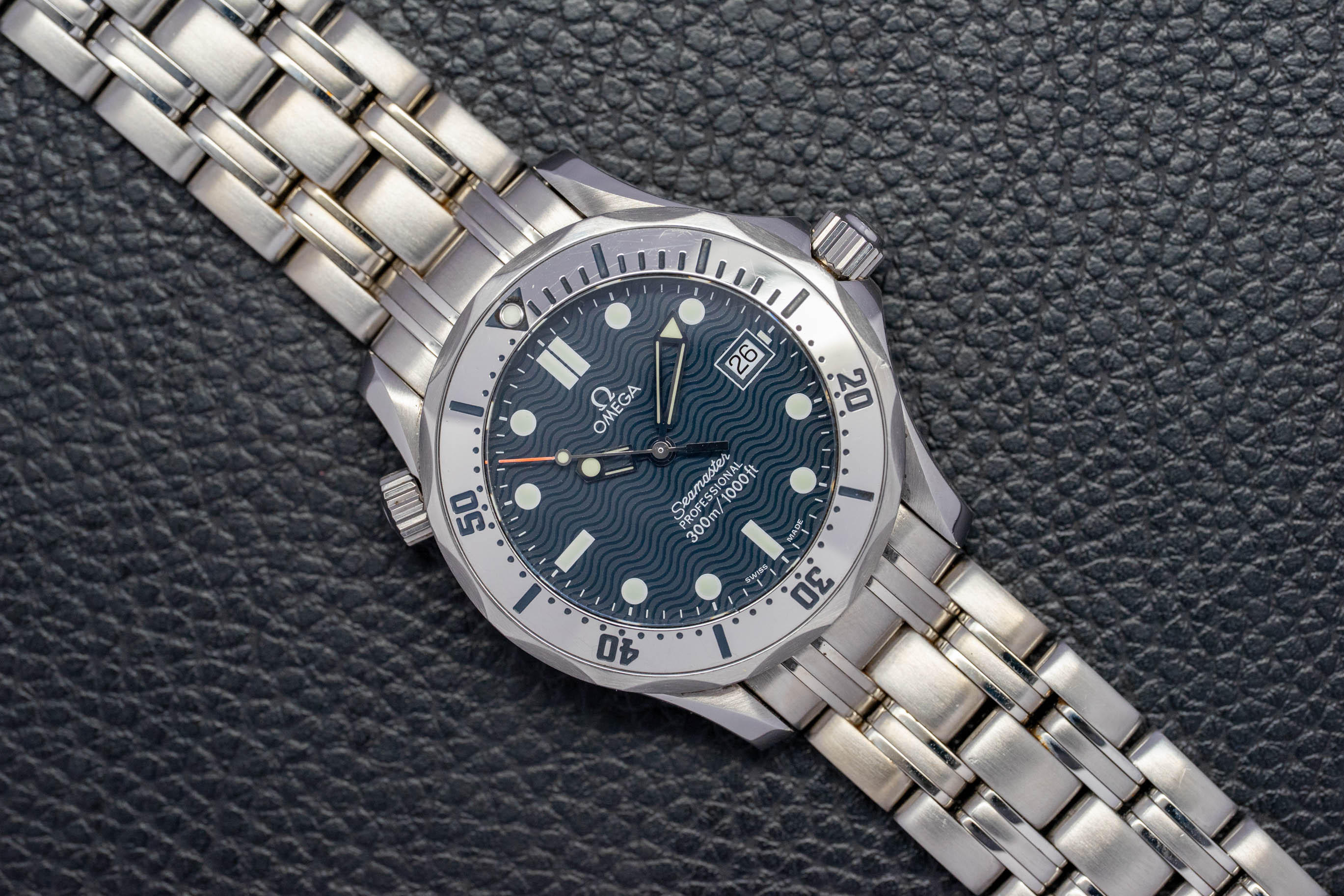 Omega Seamaster 300 2562.80 Blue Dial 1998