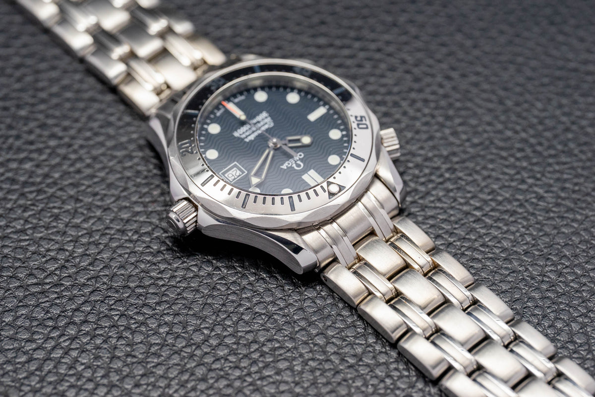 Omega Seamaster 300 2562.80 Blue Dial 1998