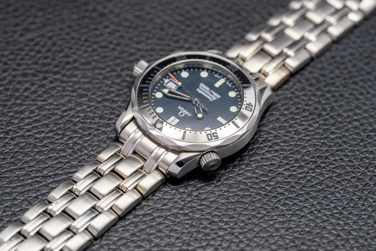 Omega Seamaster 300 2562.80 Blue Dial 1998