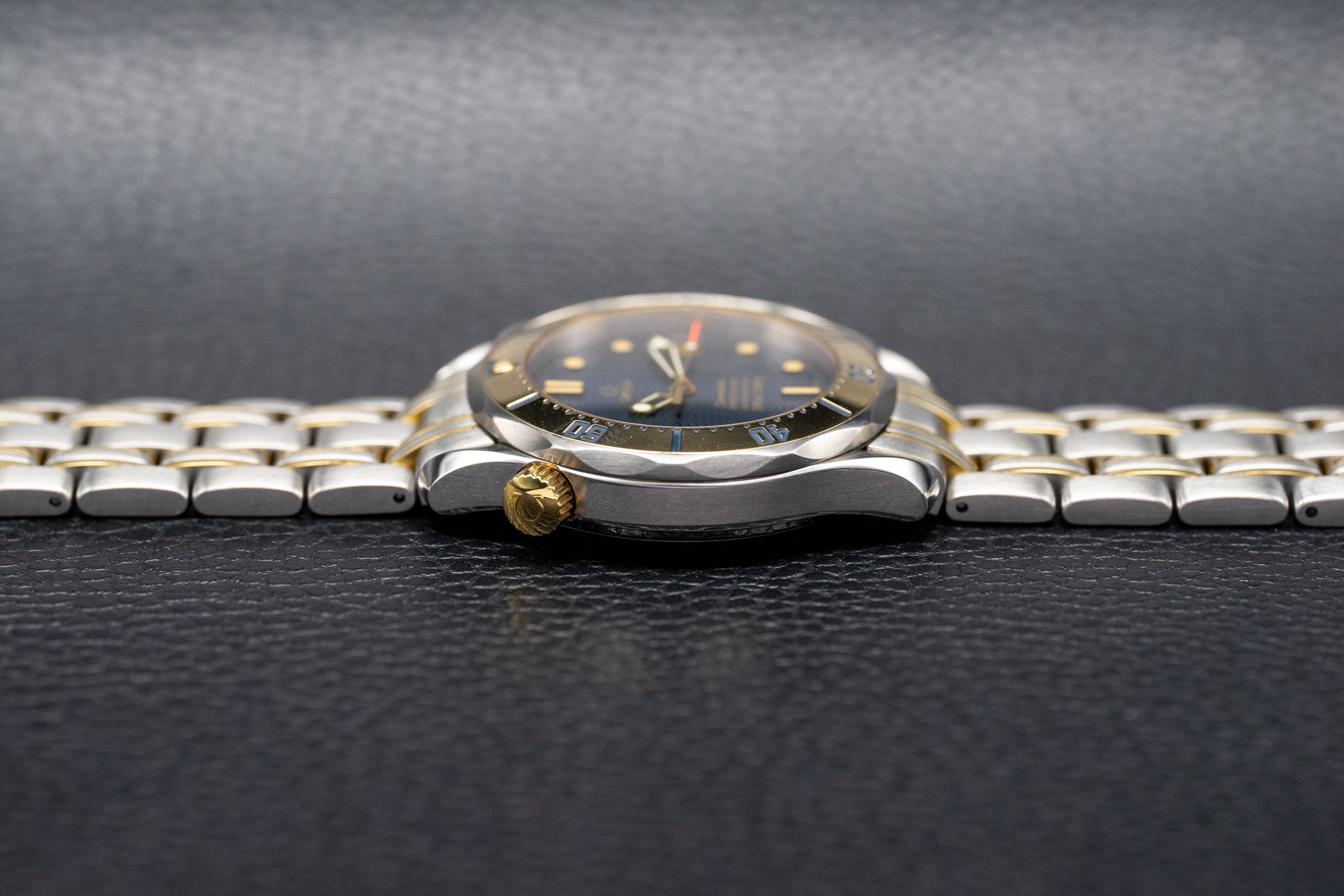 Omega Seamaster Diver 300M 2352.80 FULLSET 1997 Box + PAPERS