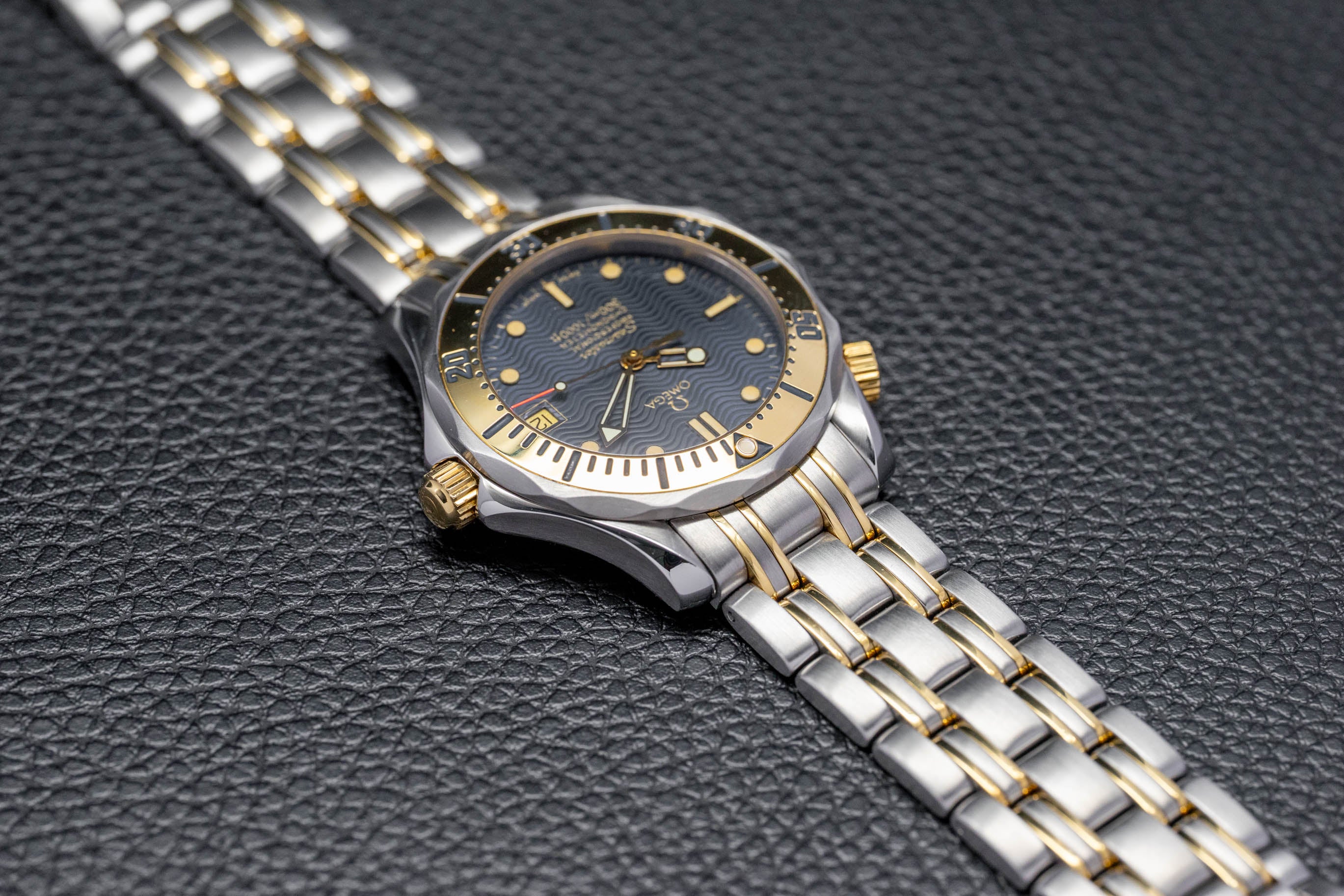 Omega Seamaster Diver 300M 2352.80 FULLSET 1997 Box + PAPERS