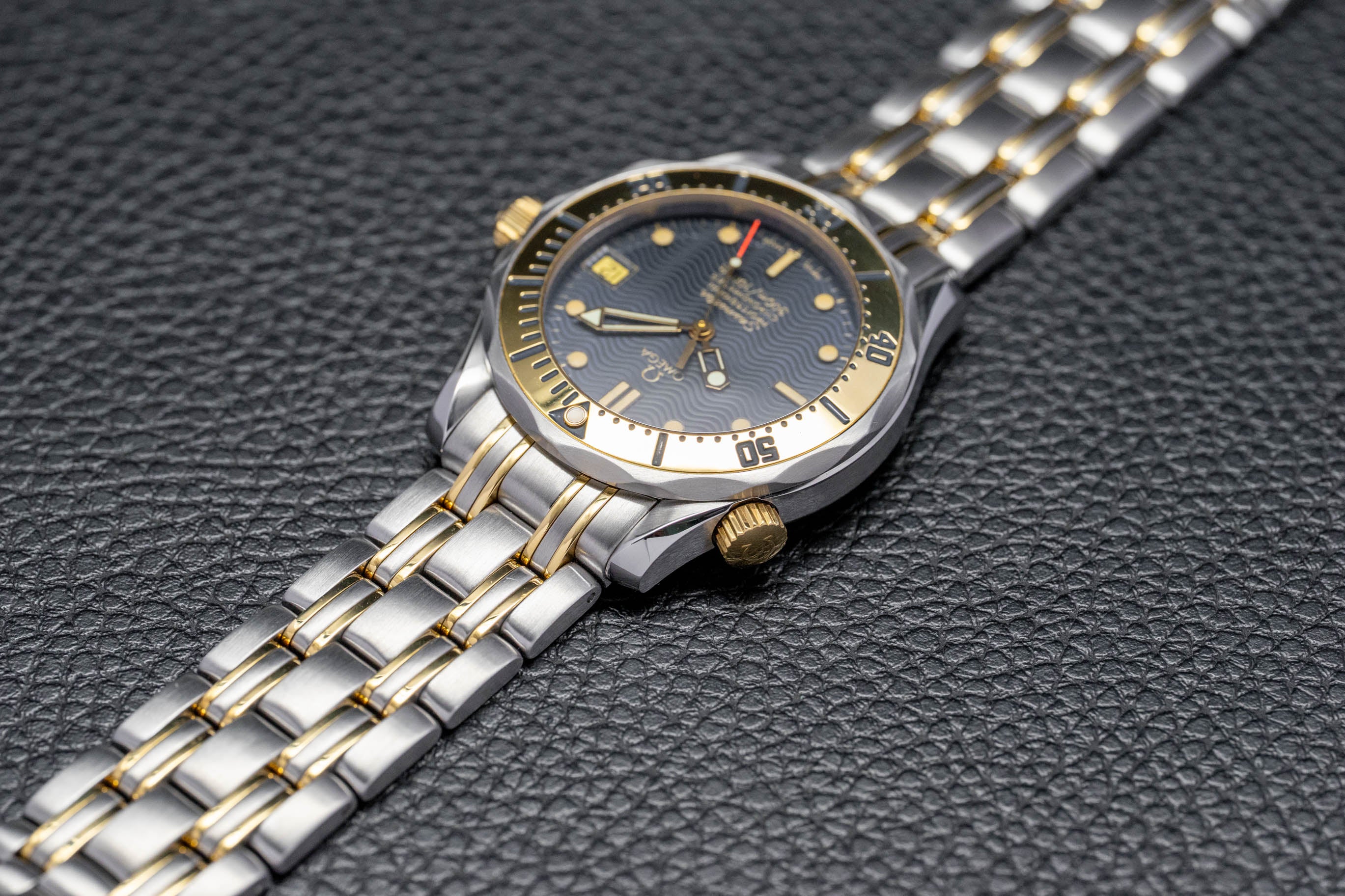 Omega Seamaster Diver 300M 2352.80 FULLSET 1997 Box + PAPERS
