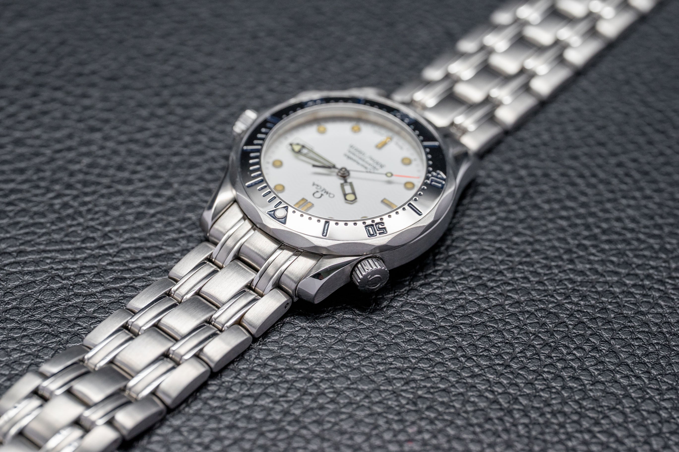 Omega Seamaster 300 2562.20 FULLSET 1995 Box + PAPERS