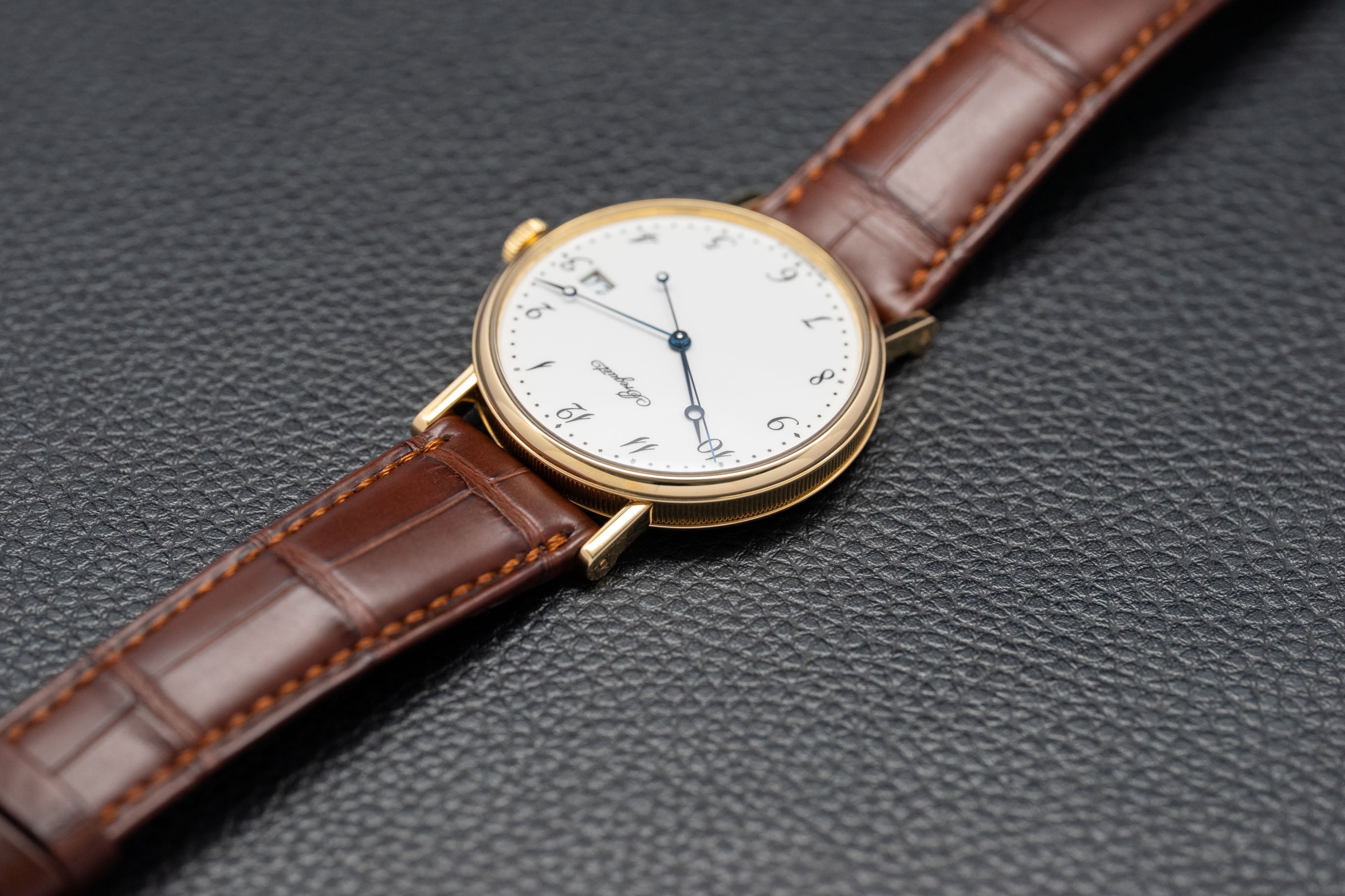 Breguet Classique 5177BA/29/9V6 con quadrante smaltato, FULLSET 2017, scatola e PAPERS