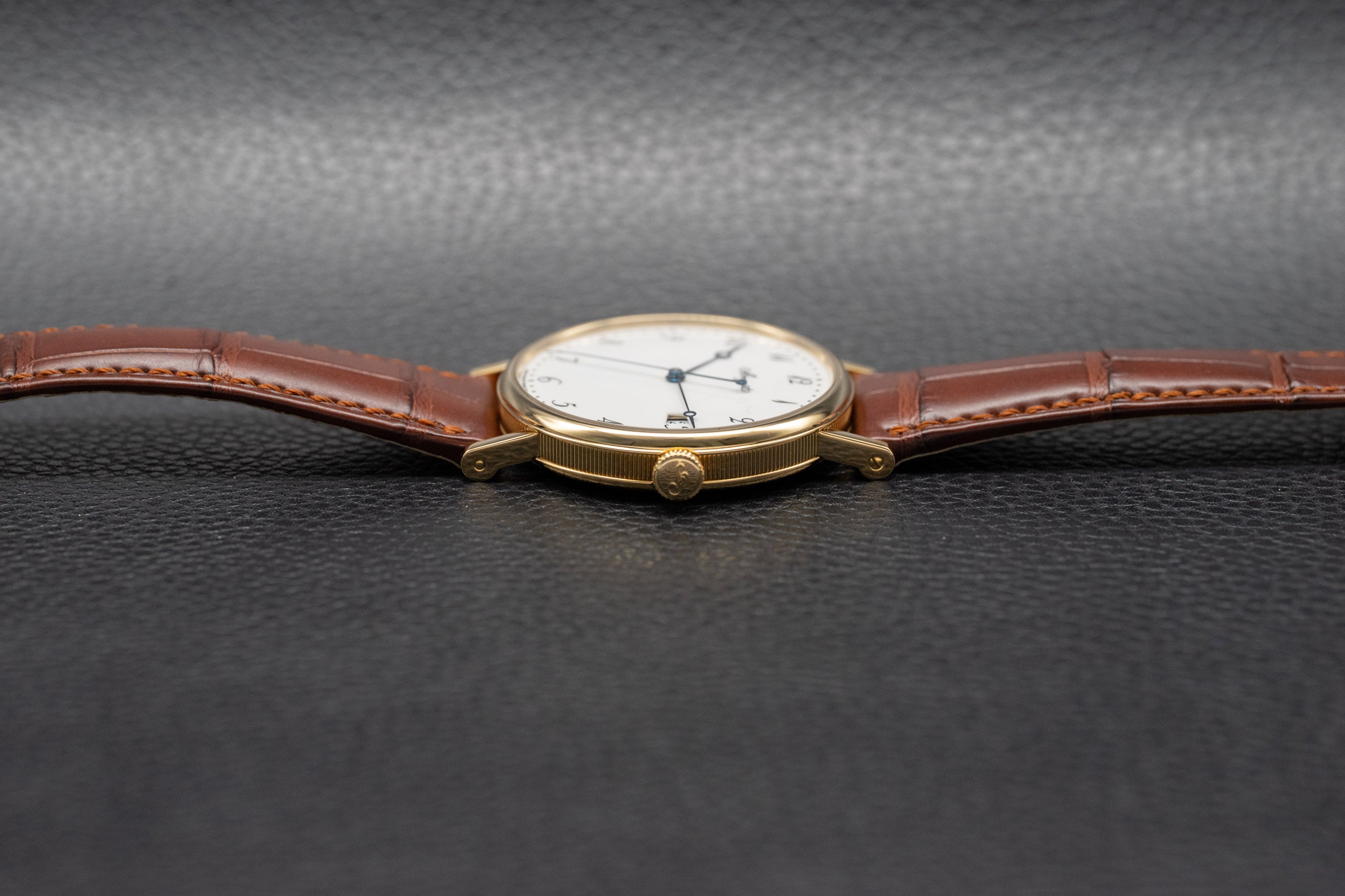 Breguet Classique 5177BA/29/9V6 con quadrante smaltato, FULLSET 2017, scatola e PAPERS
