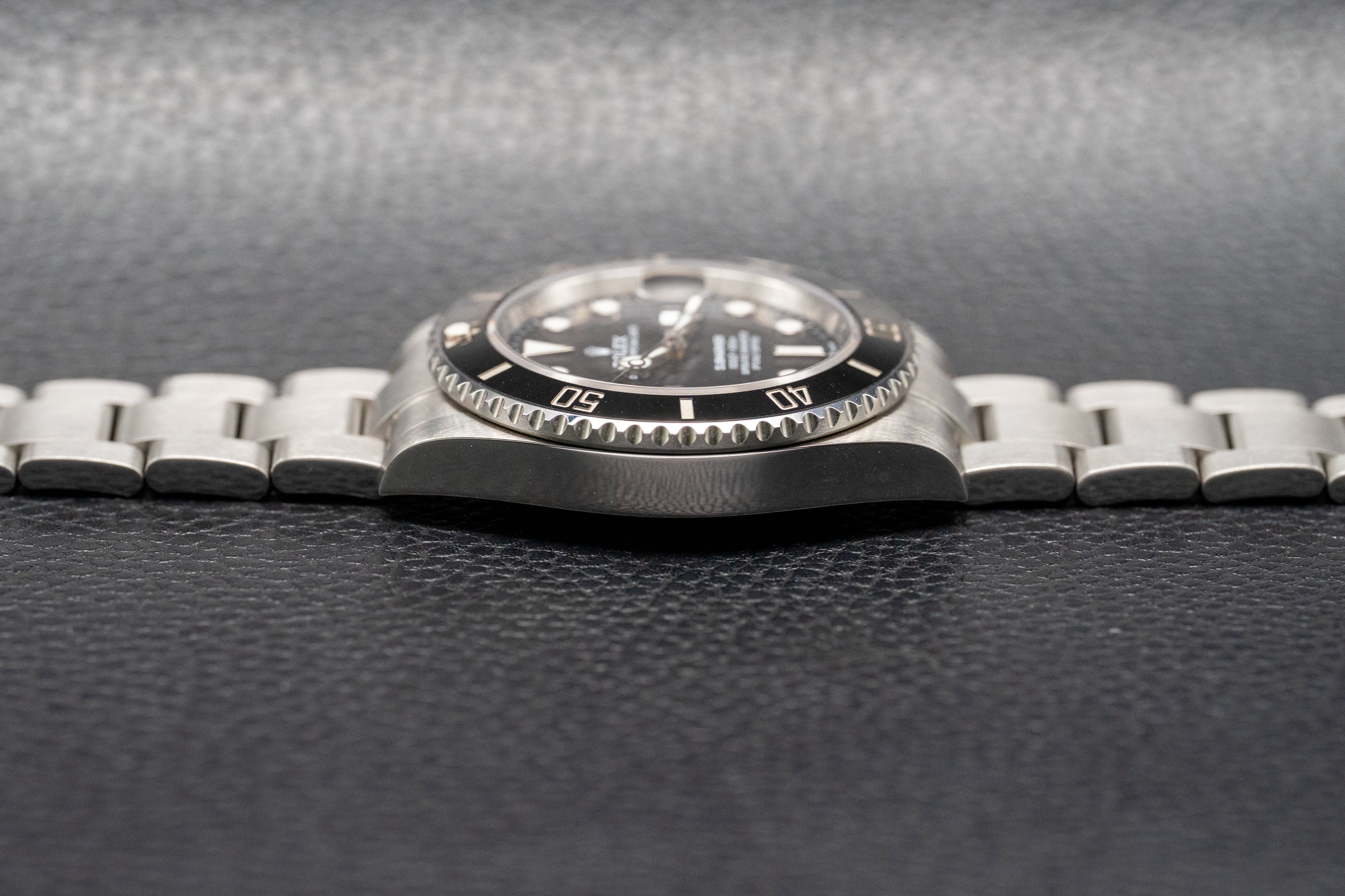 Rolex Submariner Date 126610LN, FULLSET 2025, caja y PAPERS