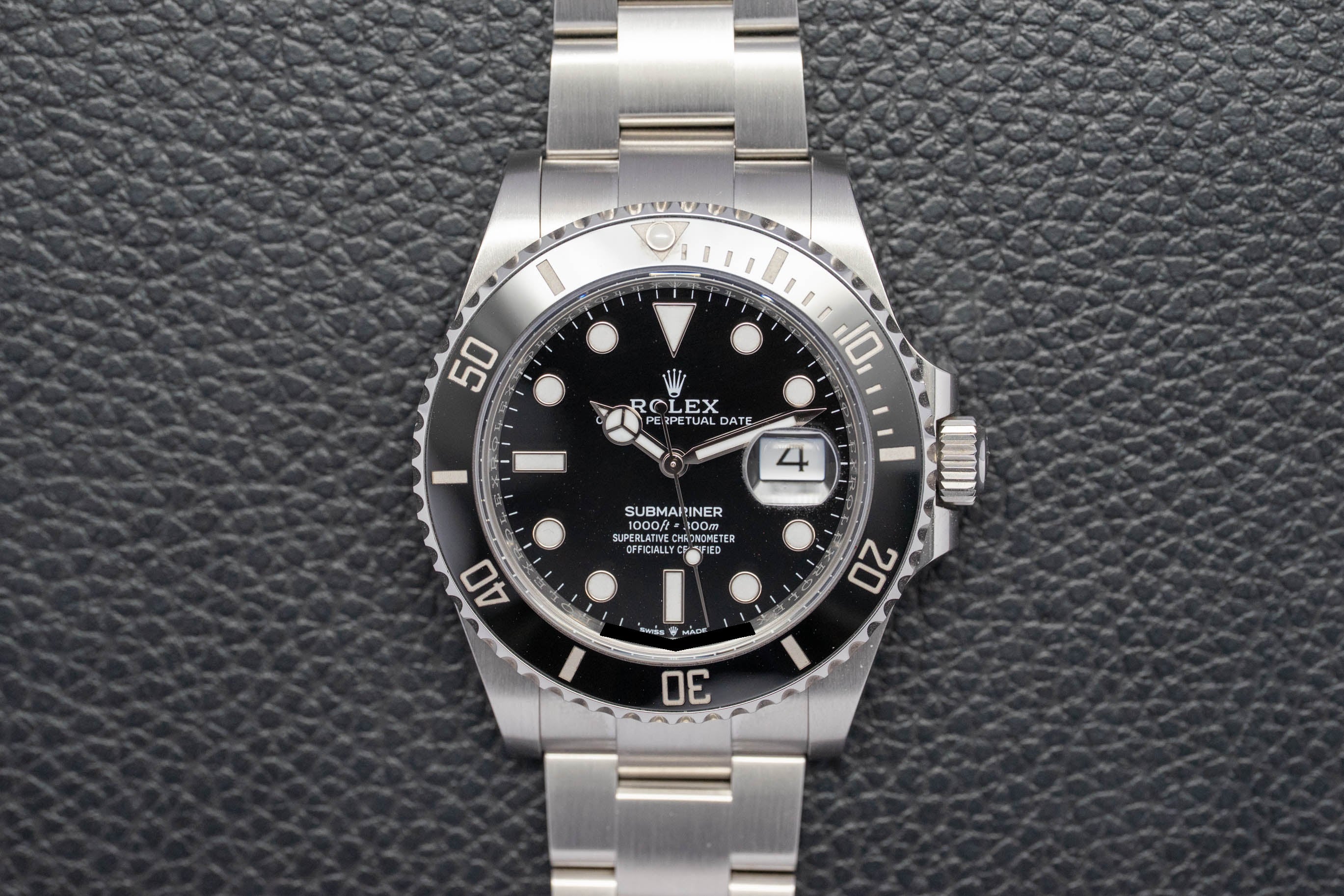 Rolex Submariner Date 126610LN, FULLSET 2025, caja y PAPERS