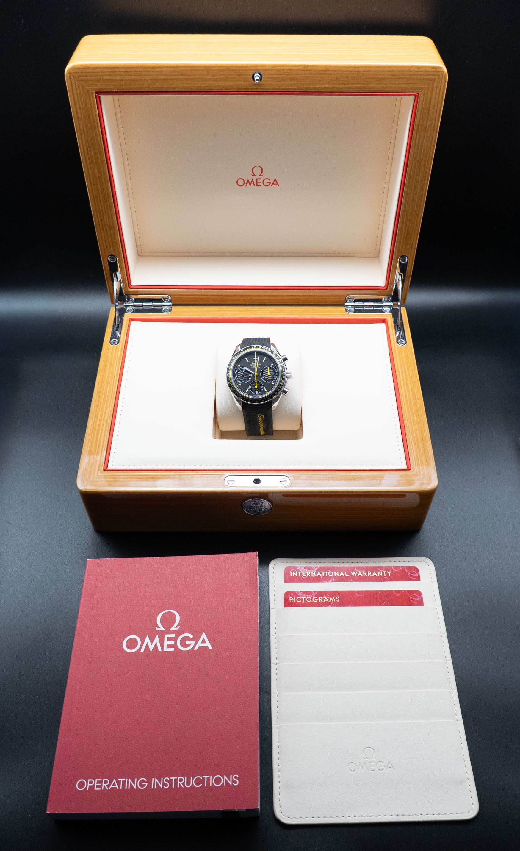 Omega Speedmaster Racing 326.32.40.50.06.001 Fullset 2020 Box+Papers