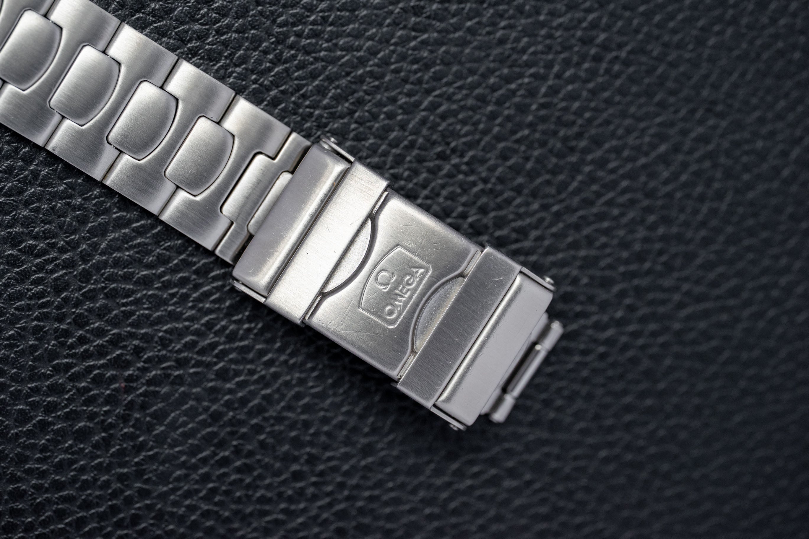 Omega Seamaster 396.1062 Black Dial 1993