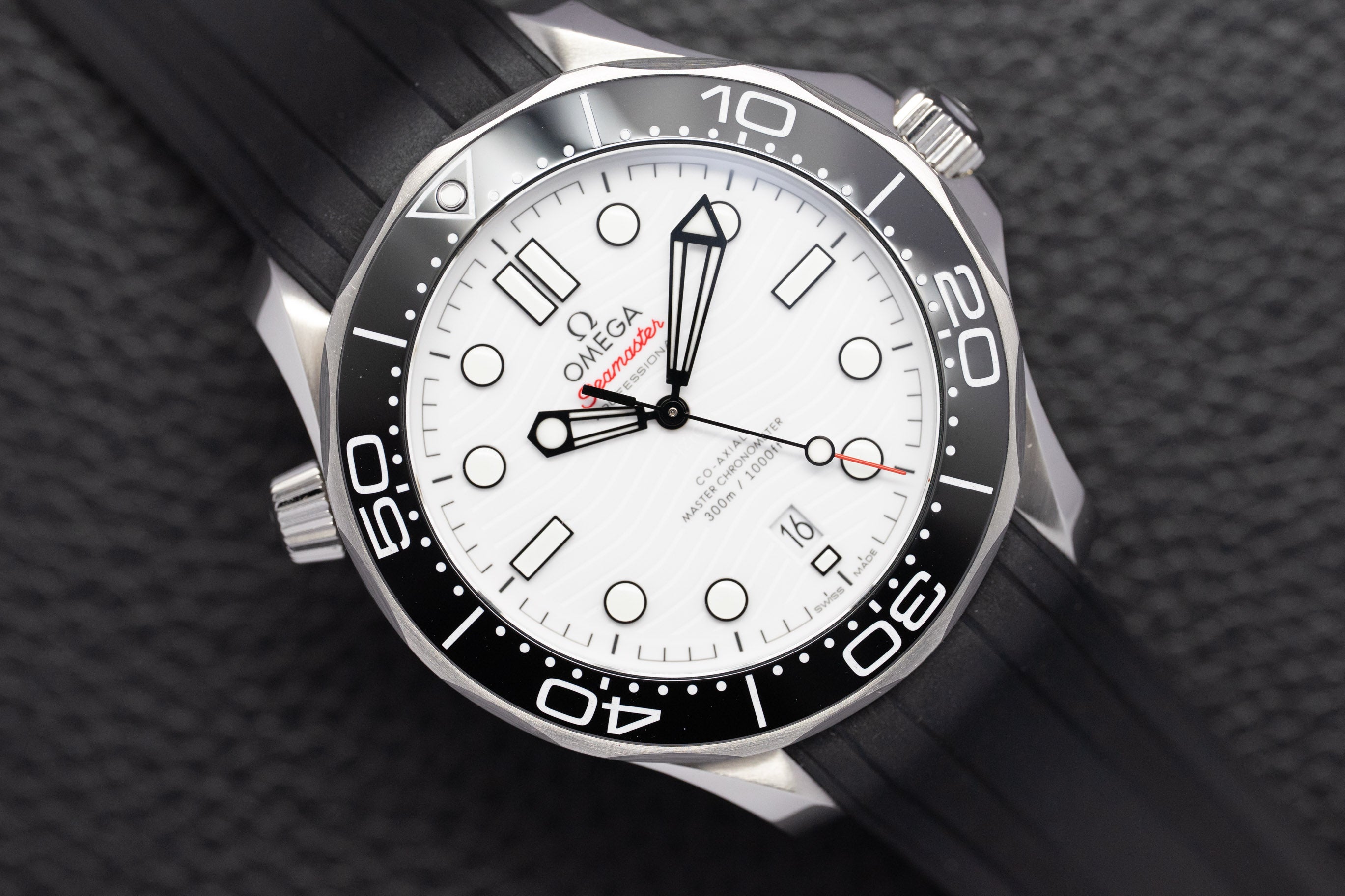 Omega Seamaster Diver 300 210.32.42.20.04.001 Fullset 2025 Box+Papers
