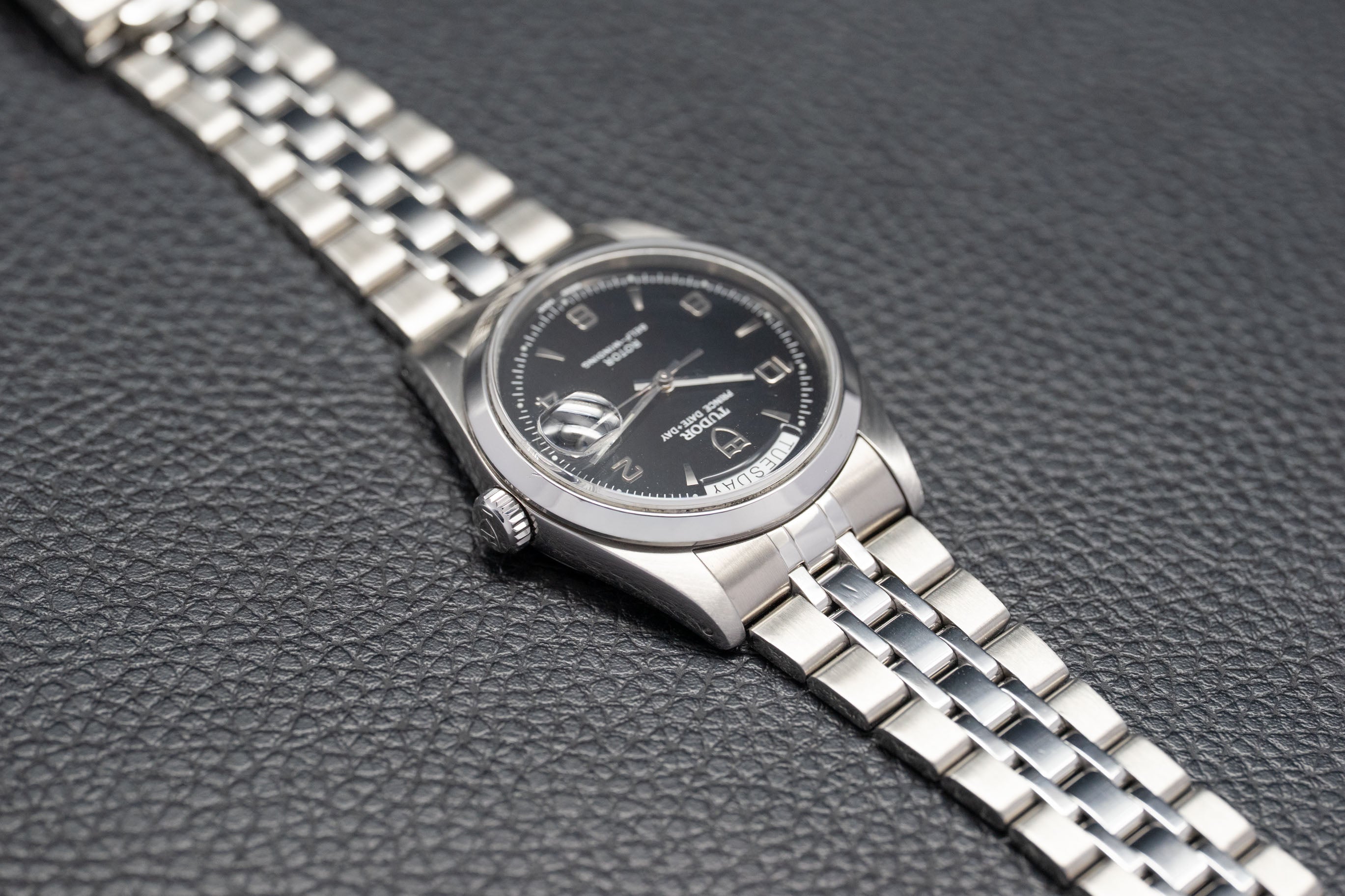 Tudor Date-Day 76200 Black Dial 2010 Papers