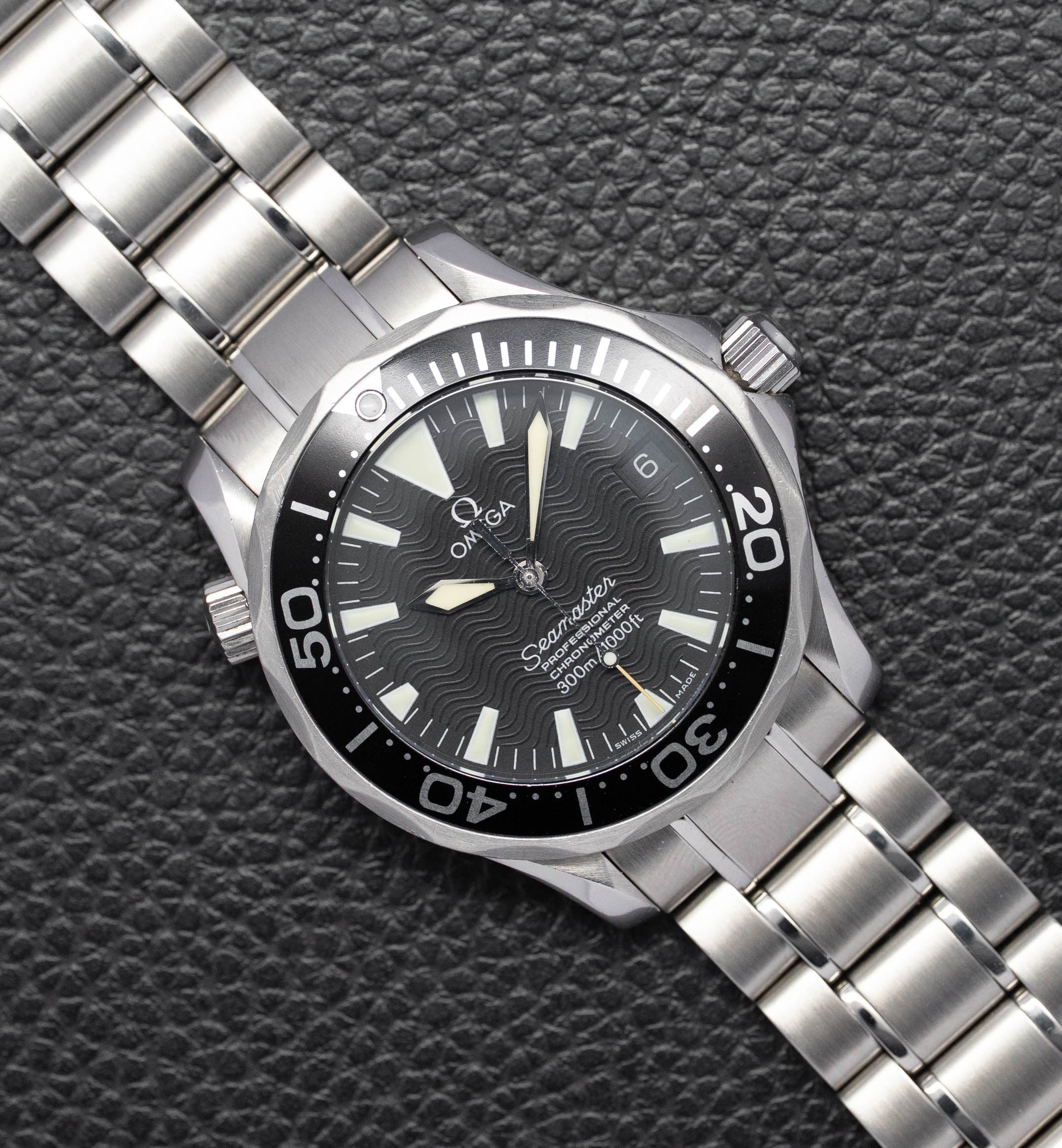 Omega Seamaster 300 2252.50 Black Dial 2006