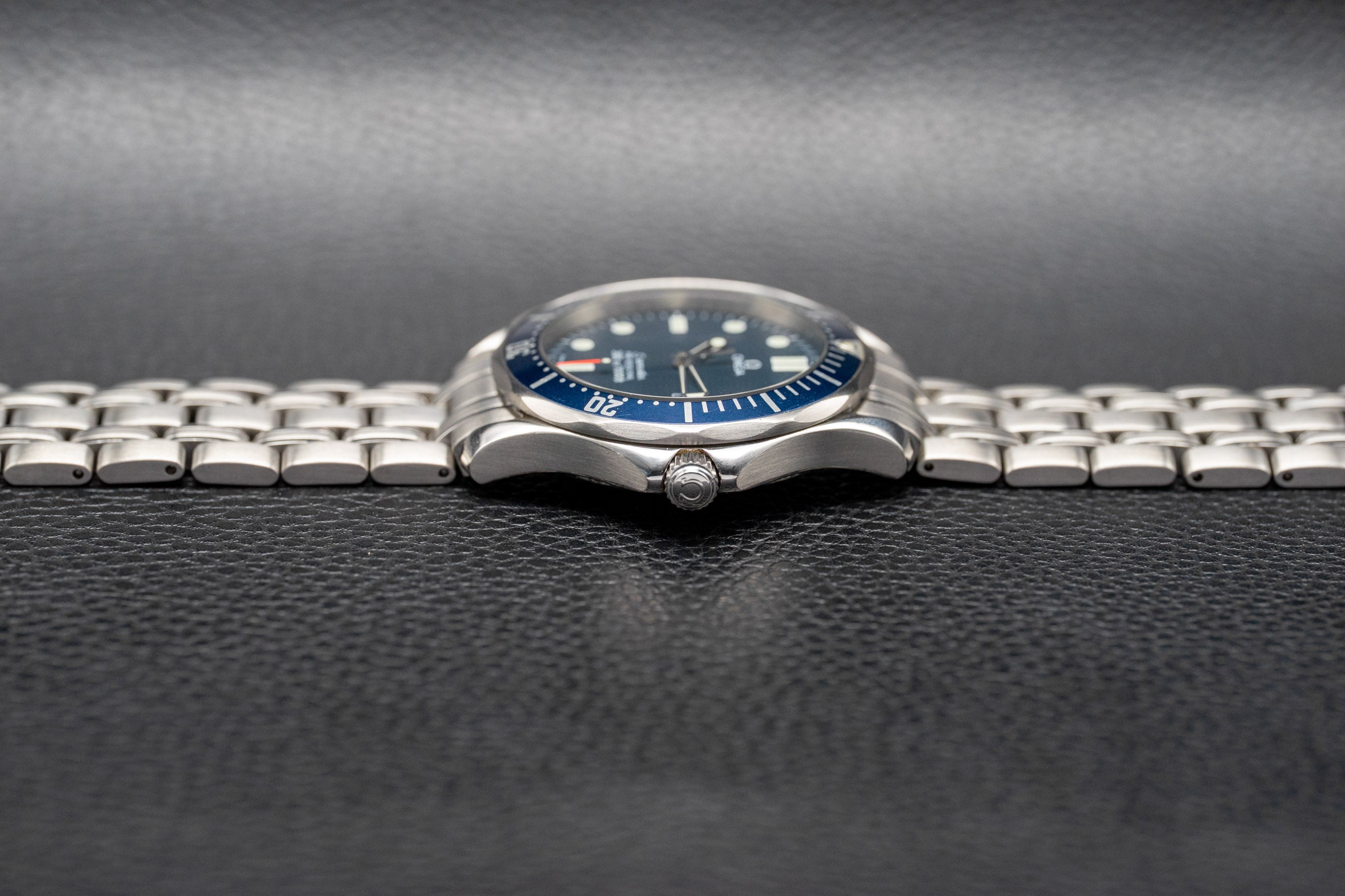 Omega Seamaster Diver 300 2541.80 Blue Dial 1998