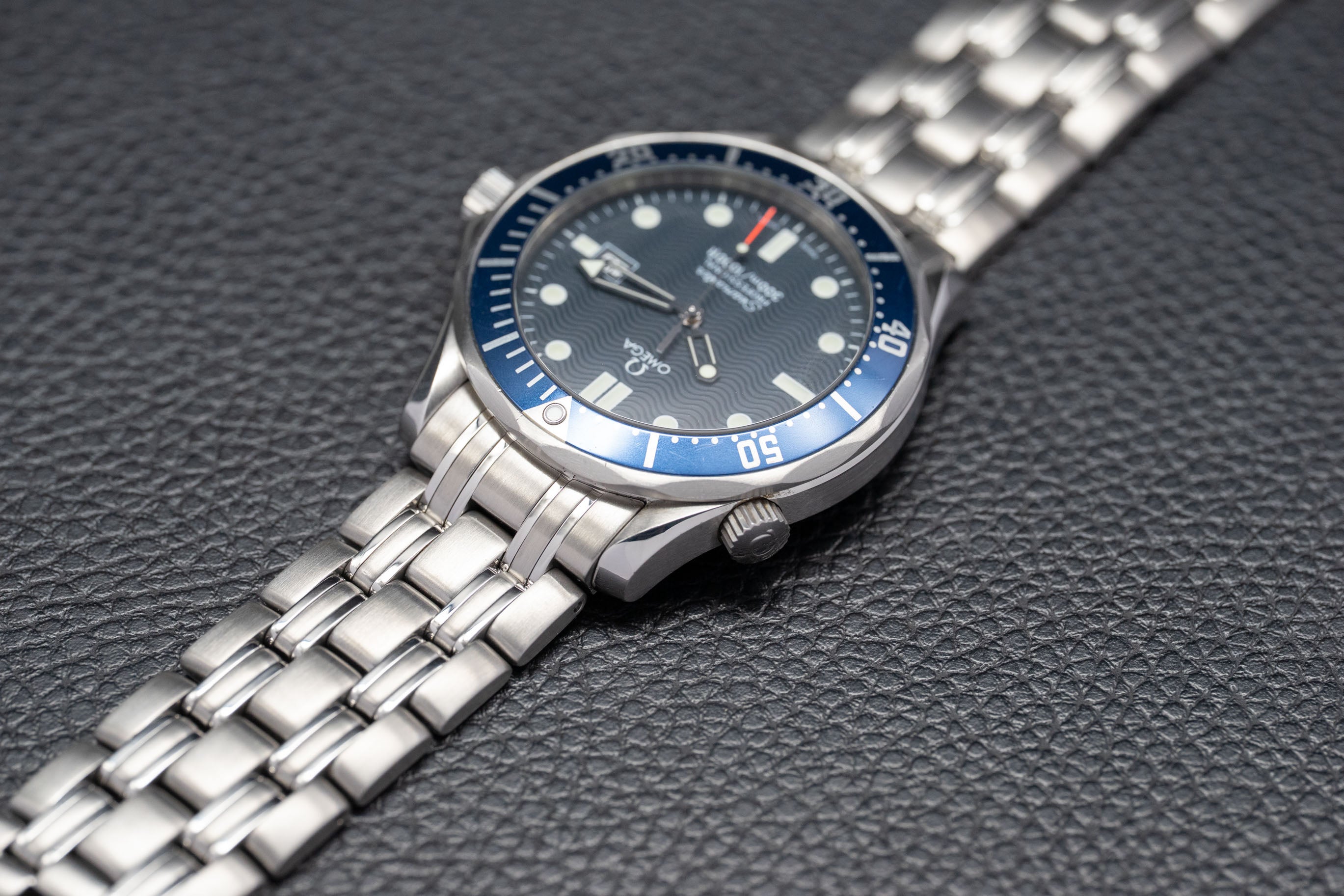 Omega Seamaster Diver 300 2541.80 Blue Dial 1998
