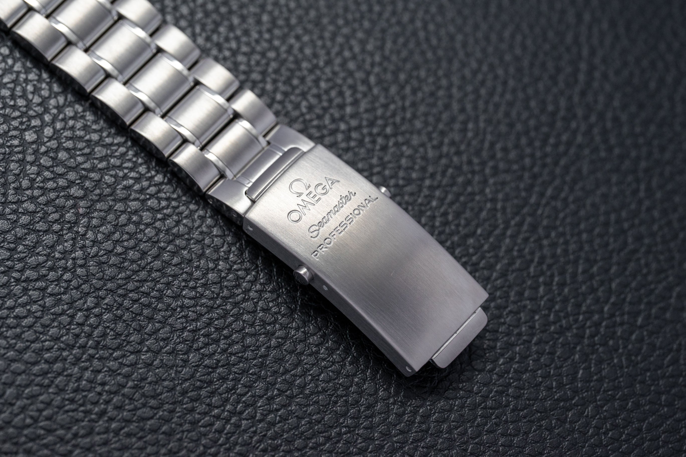 Omega Seamaster Diver 300 2254.50 Black Dial 2006