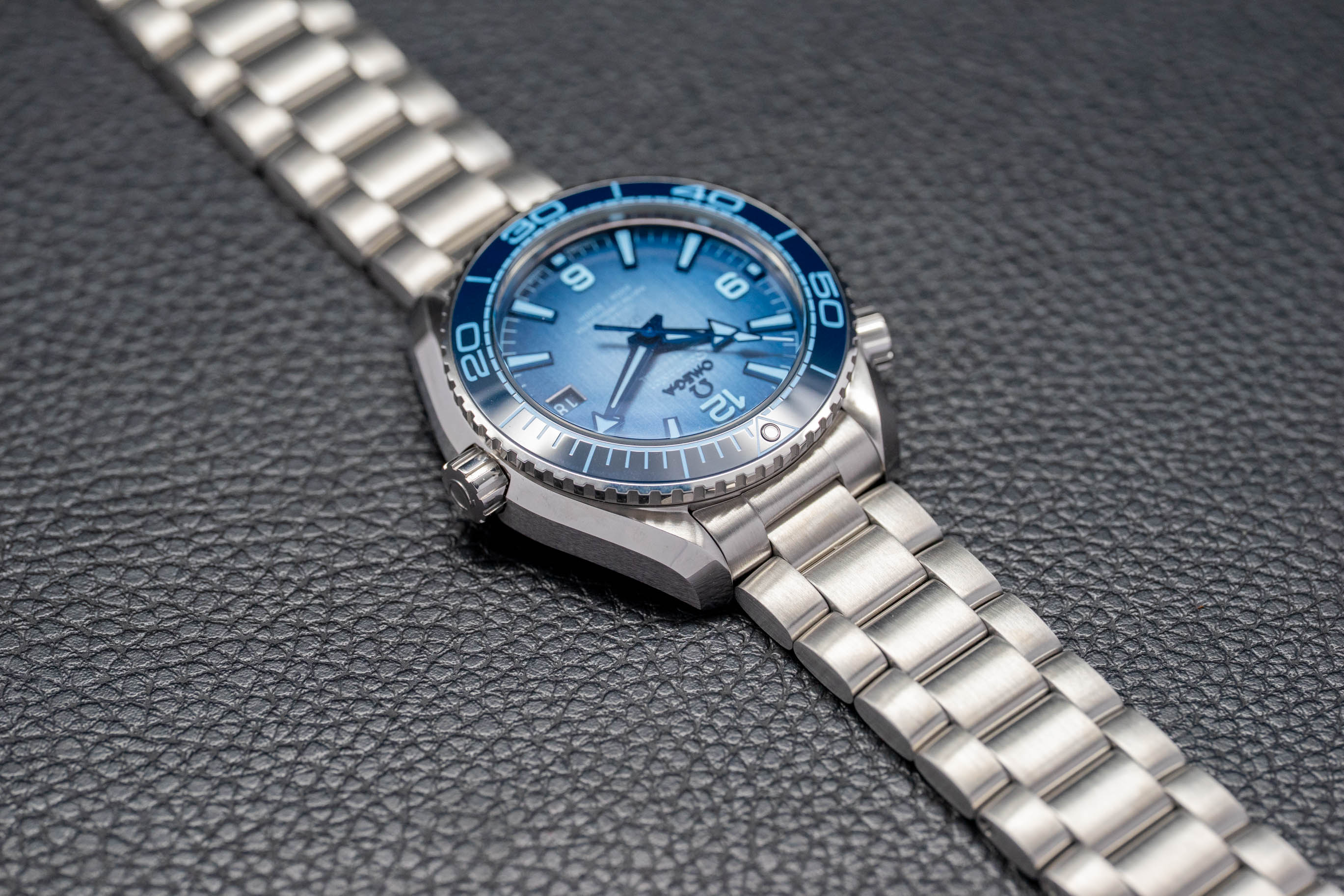 Omega Seamaster Planet Ocean 215.30.40.20.03.002 Fullset 2026 Box+Papers