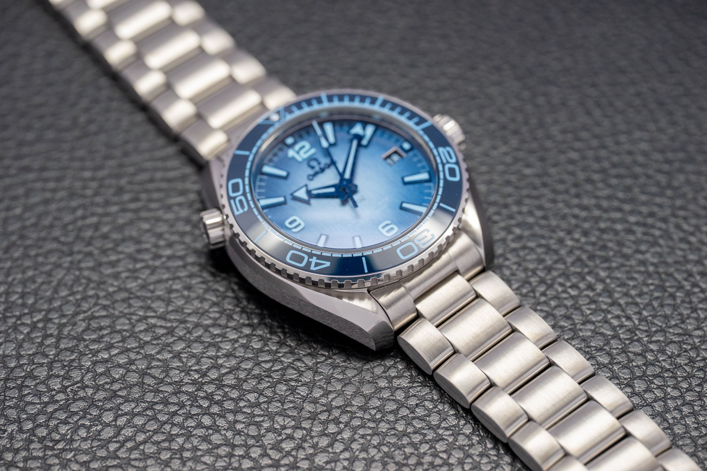 Omega Seamaster Planet Ocean 215.30.40.20.03.002 Fullset 2026 Box+Papers