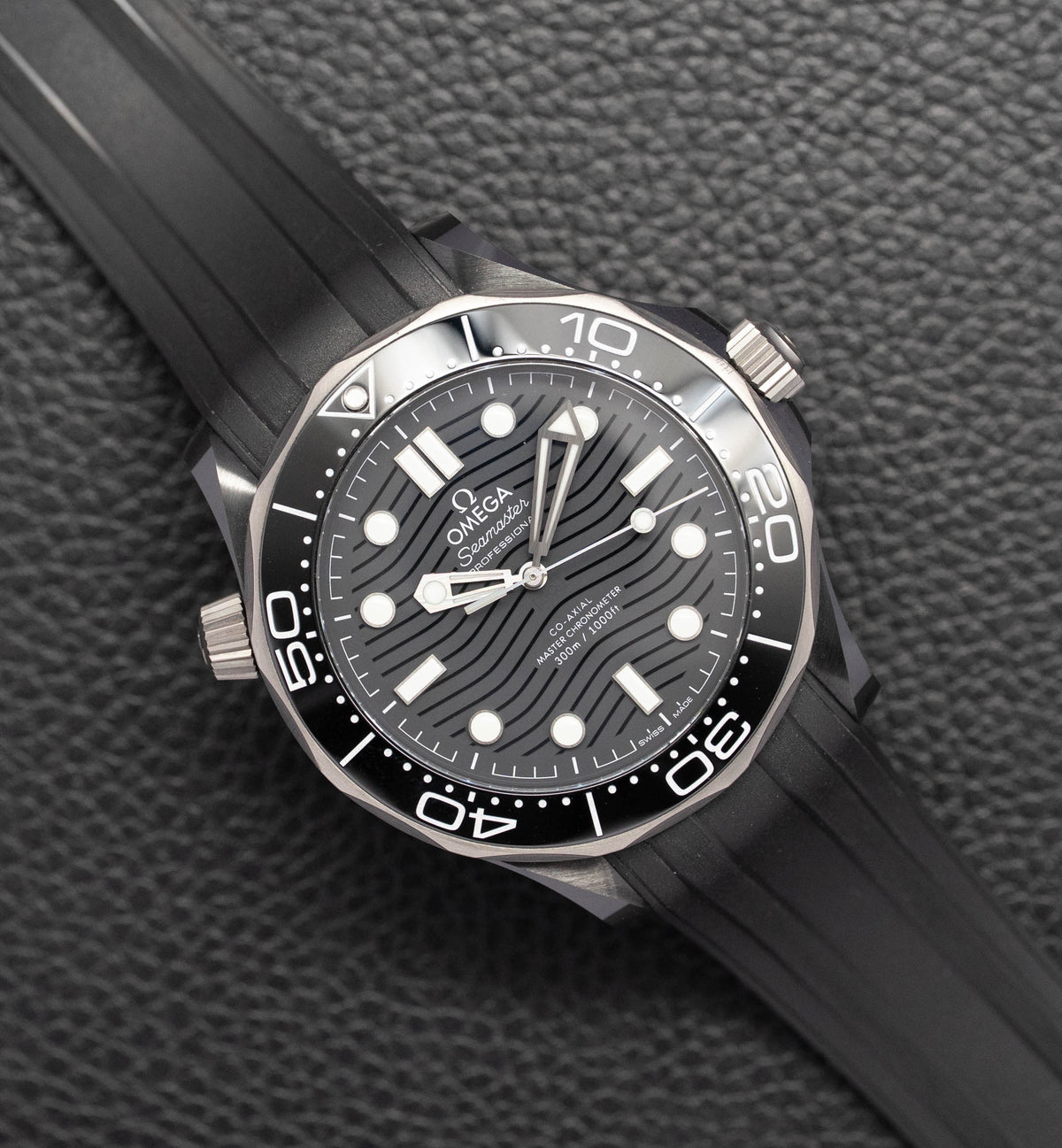 Omega Seamaster 300M 210.92.44.20.01.001 Fullset 2022 Box+Papers