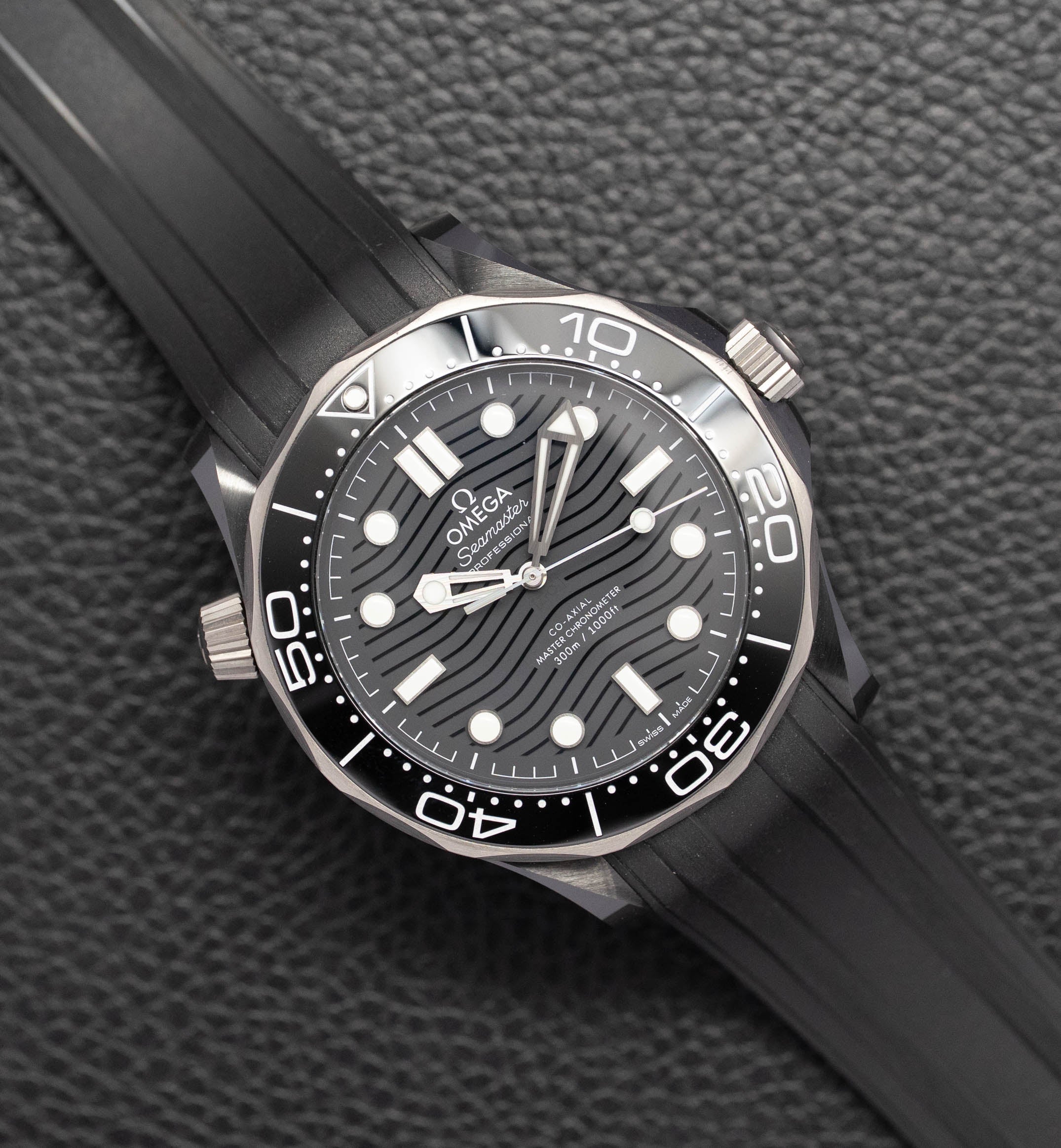Omega Seamaster Planet Ocean Deep Black 210.92.44.20.01.001 Fullset 2022 Box+Papers