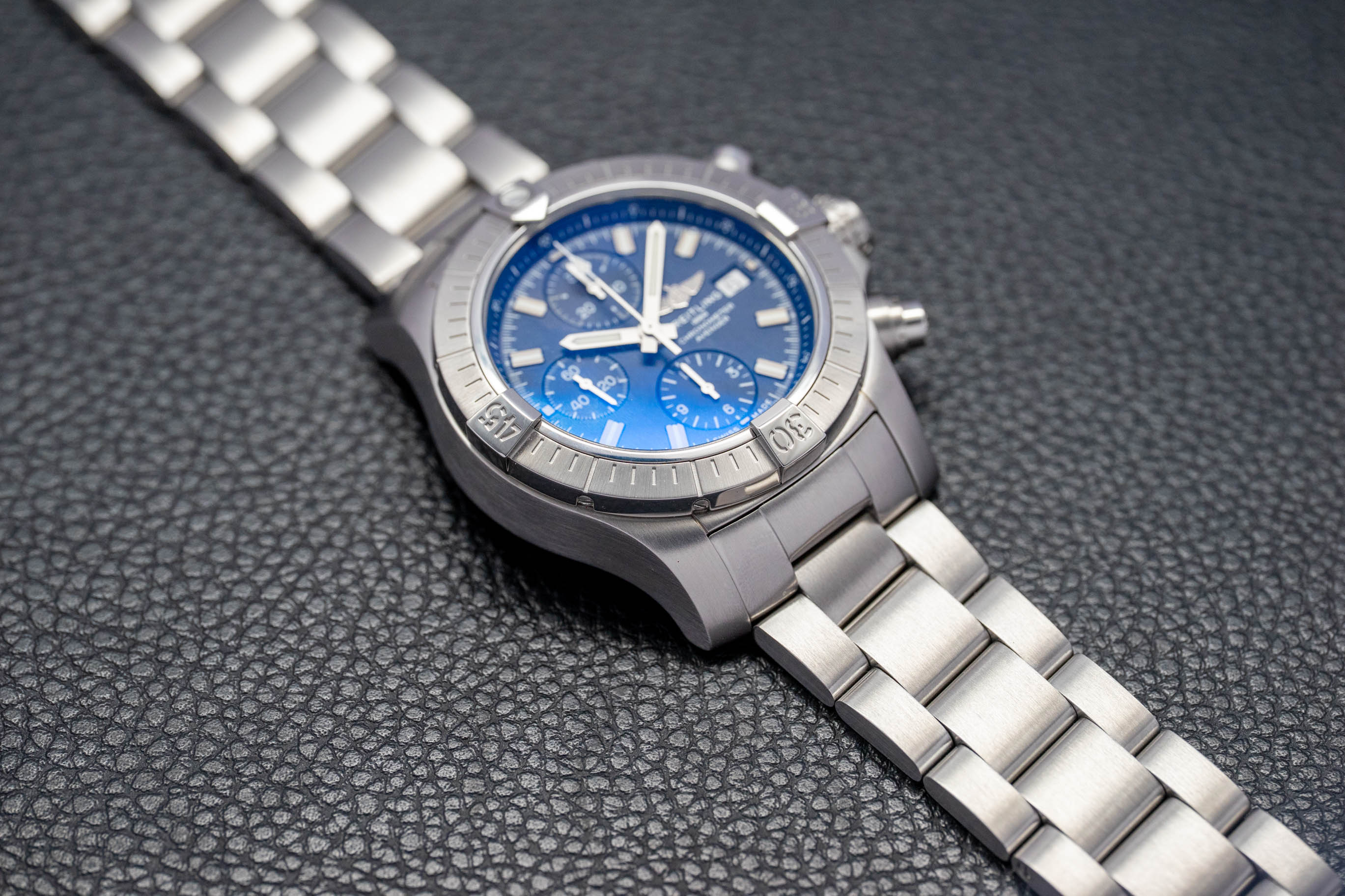Breitling Avenger Chronograph A13385 Fullset 2020 Box+Papers