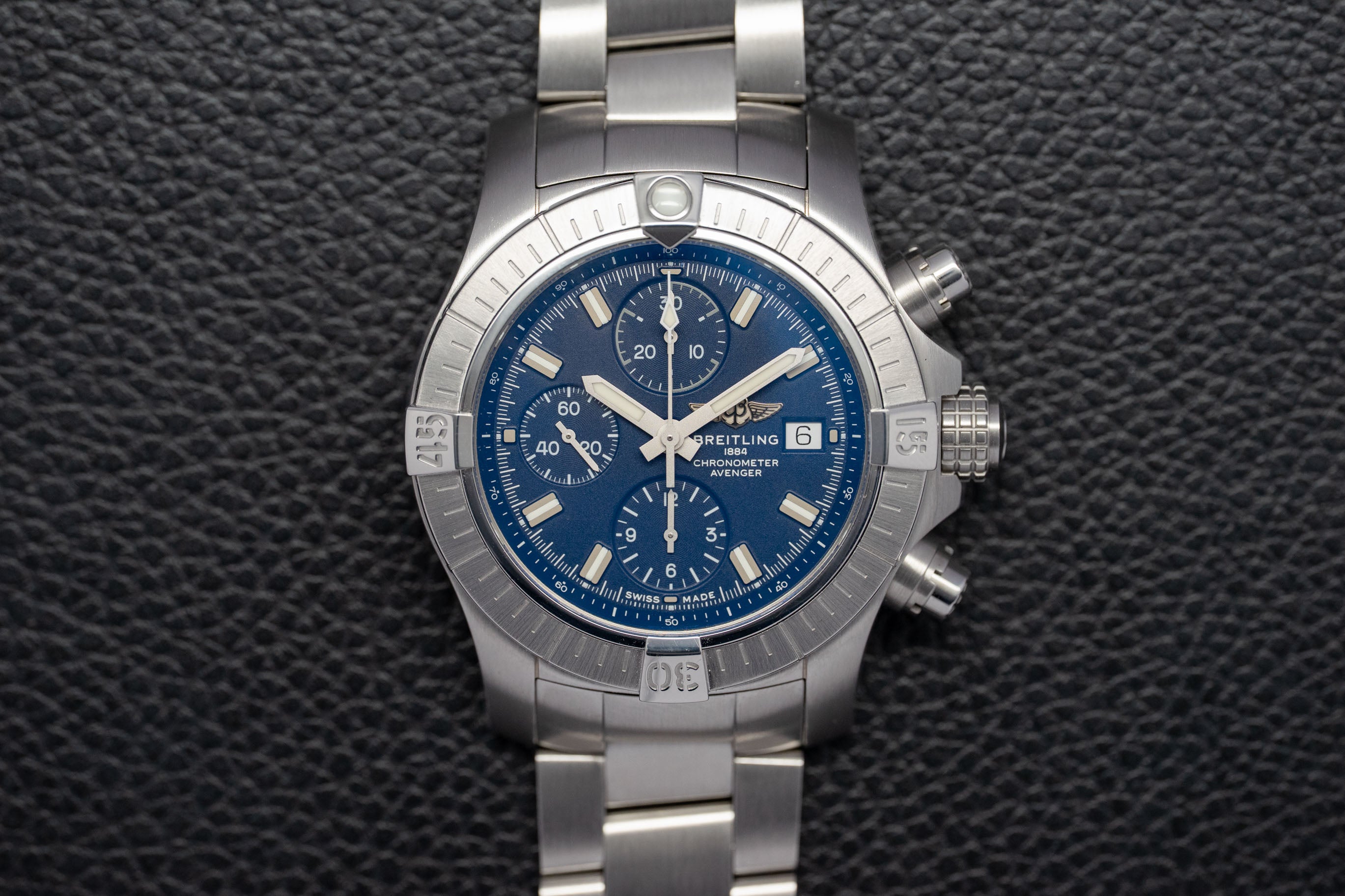 Breitling Avenger Chronograph A13385 Fullset 2020 Box+Papers