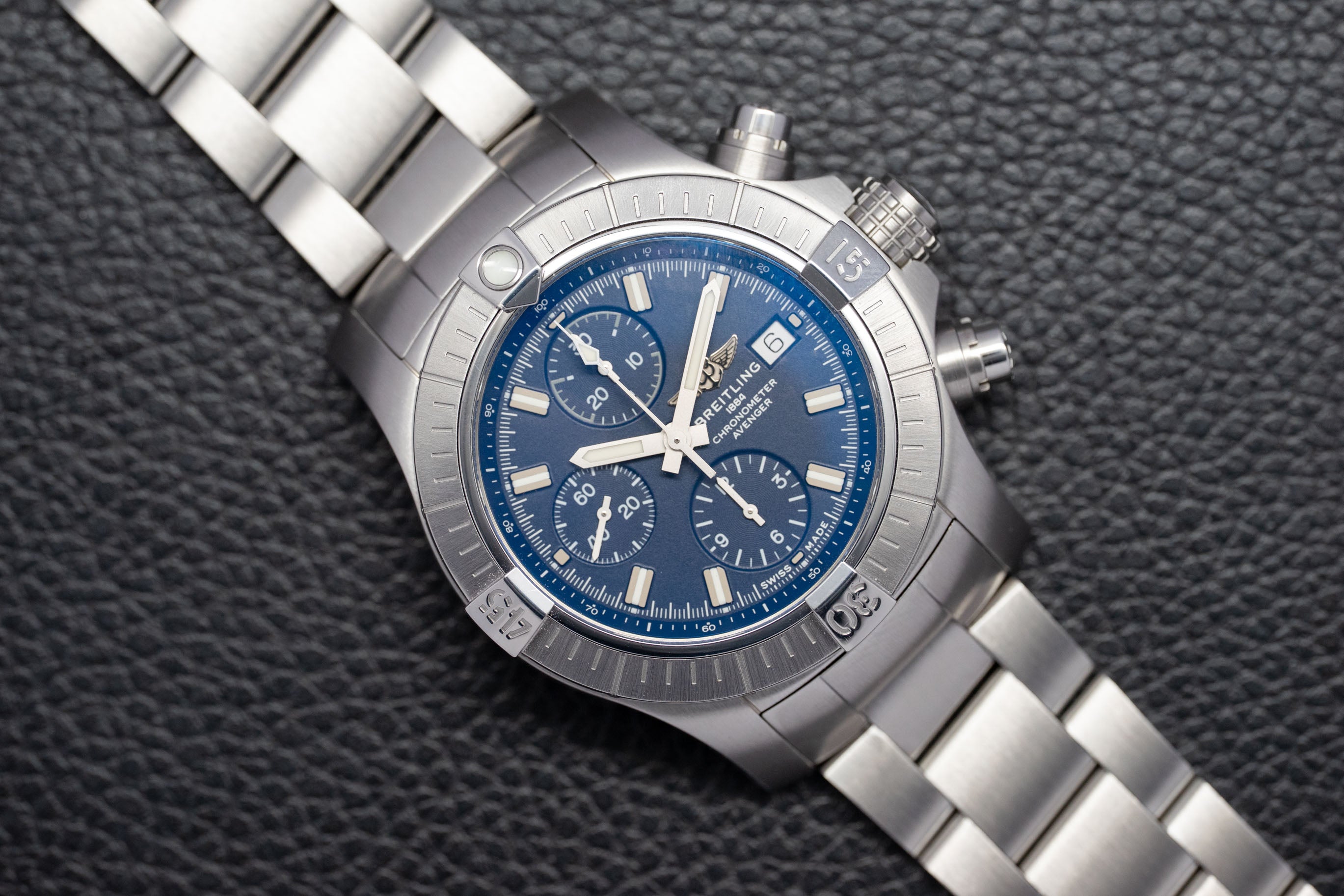 Breitling Avenger Chronograph A13385 Fullset 2020 Box+Papers