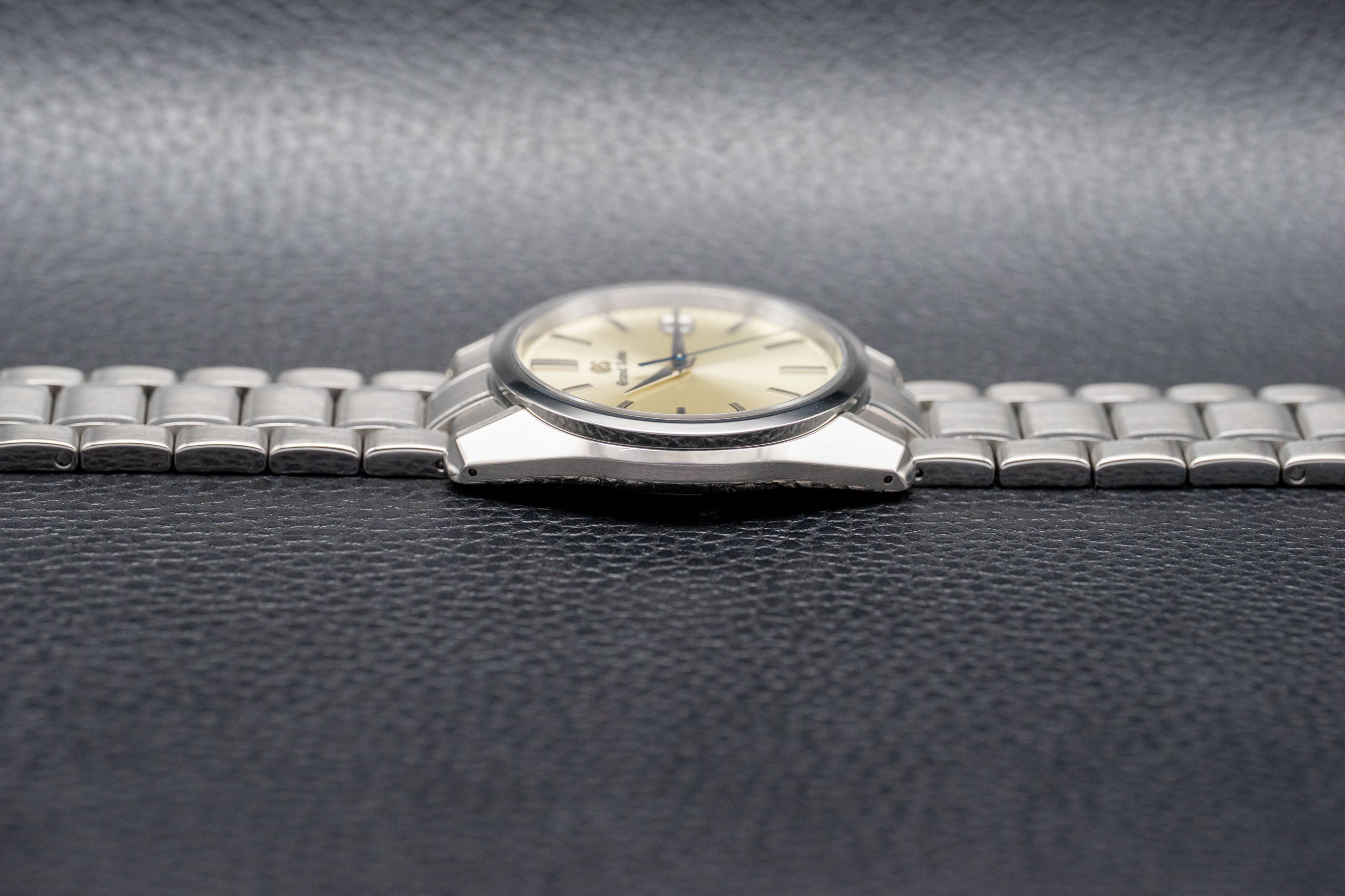 Grand Seiko 9F Quartz SBGV205/9F82-0AA0 Fullset 2017 Box+Papers
