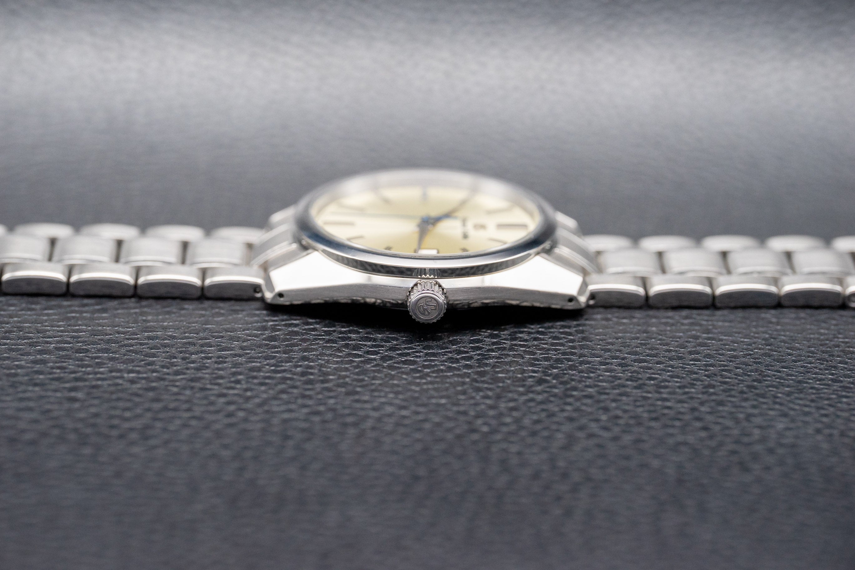 Grand Seiko 9F Quartz SBGV205/9F82-0AA0 Fullset 2017 Box+Papers