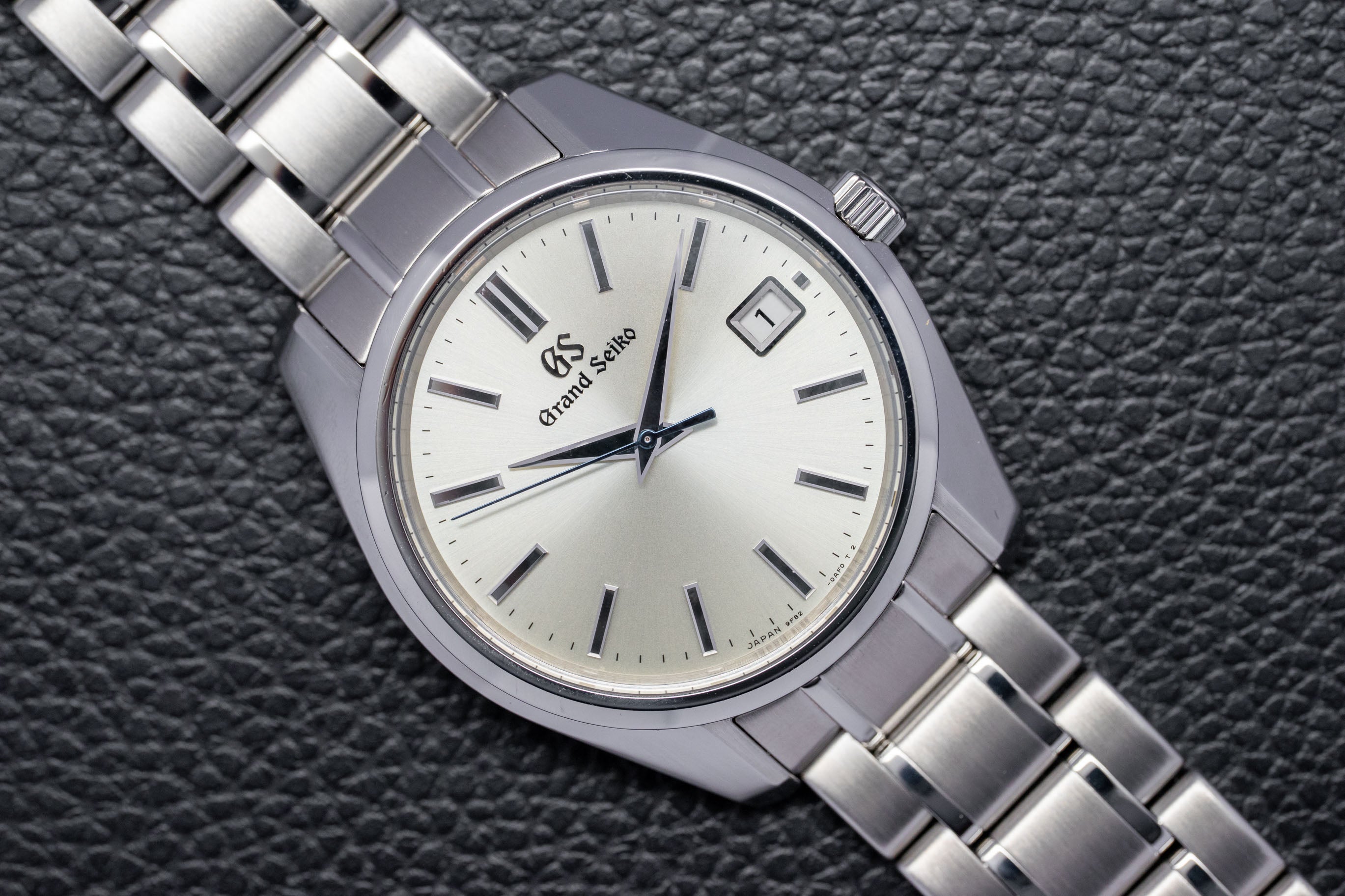 Grand Seiko 9F Quartz SBGV205/9F82-0AA0 Fullset 2017 Box+Papers