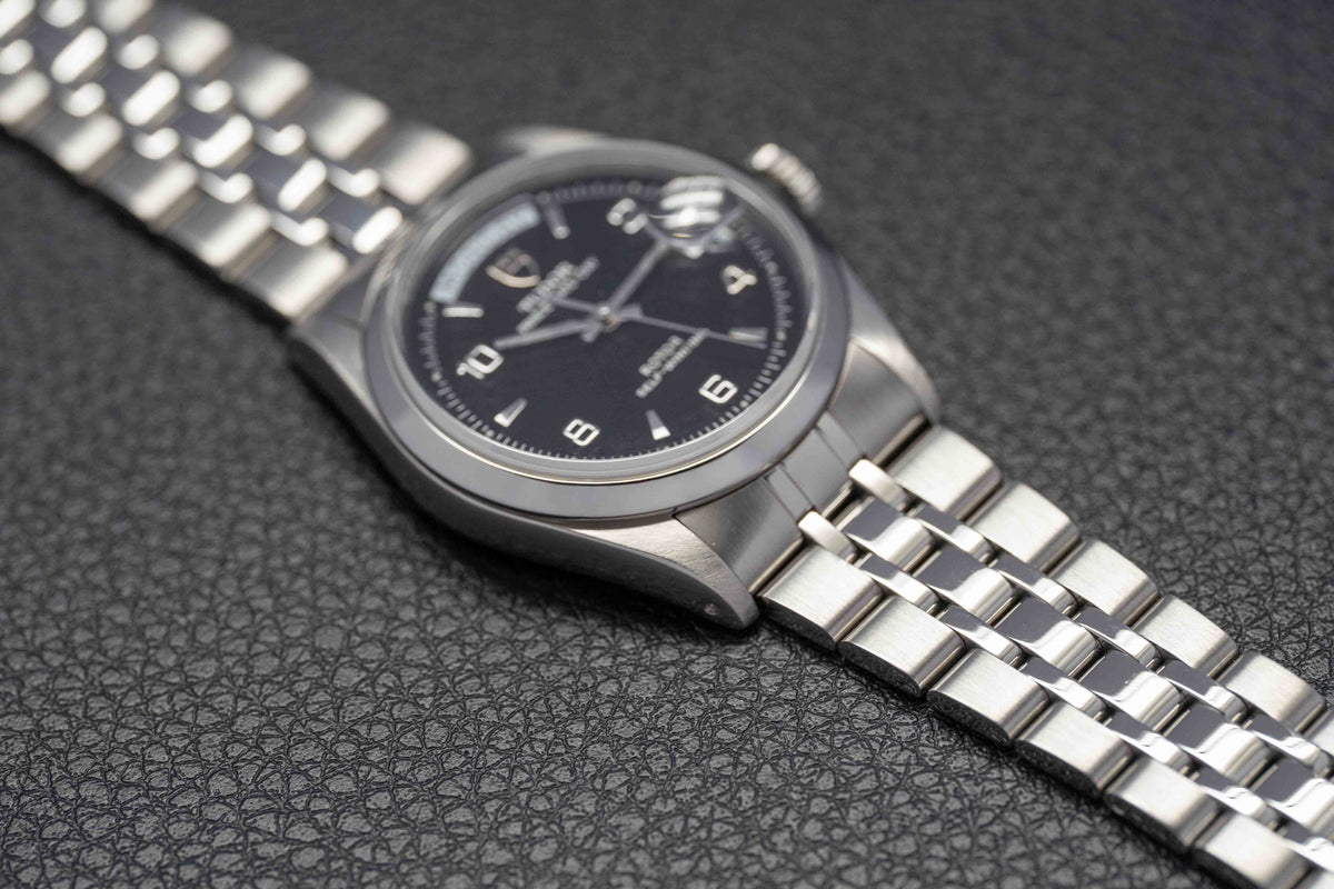 Tudor Date-Day 76200 Black Dial 2003 Papers