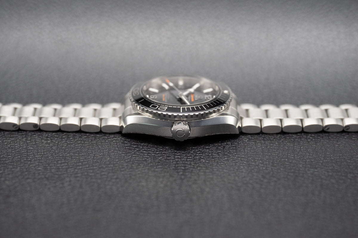 Omega Seamaster Planet Ocean 215.30.44.21.01.001 Fullset 2024 Box+Papers