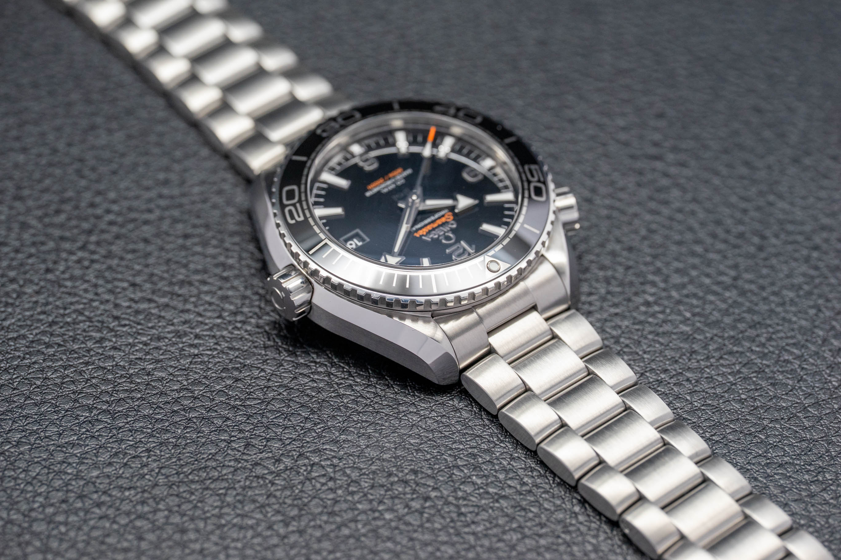 Omega Seamaster Planet Ocean 215.30.44.21.01.001 Fullset 2024 Box+Papers