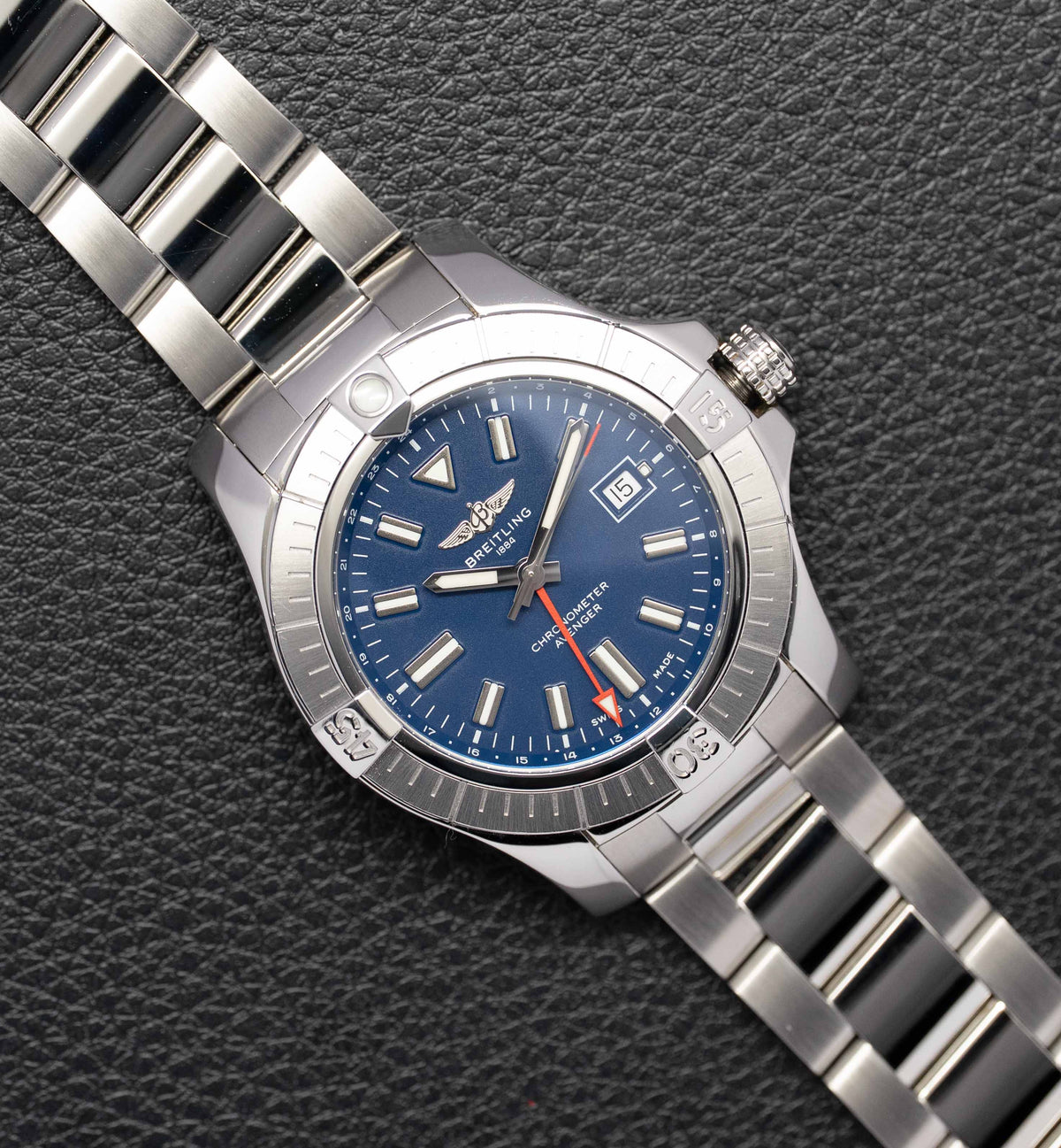 Breitling Avenger GMT II A32395 Fullset 2021 Box+Papers