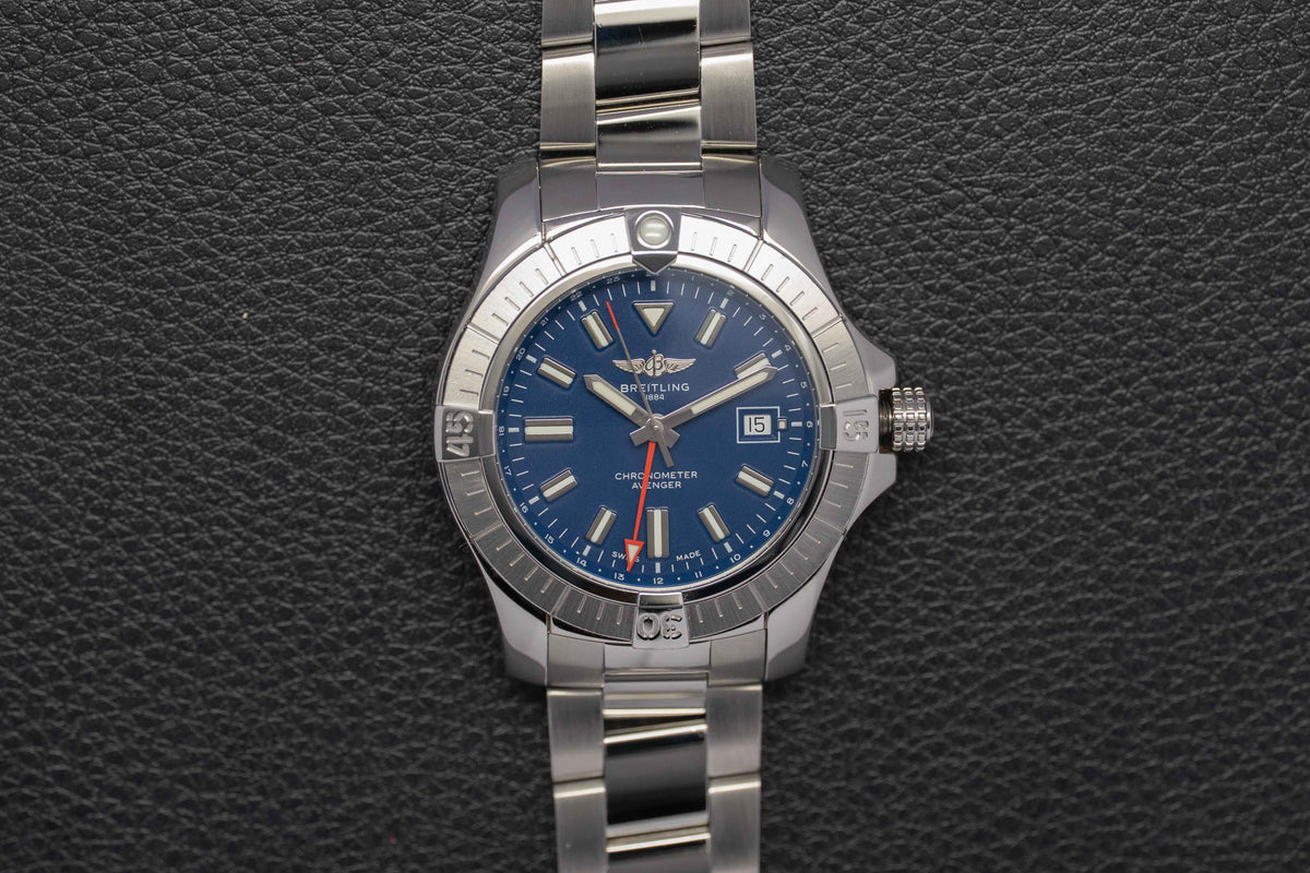 Breitling Avenger GMT II A32395 Fullset 2021 Box+Papers