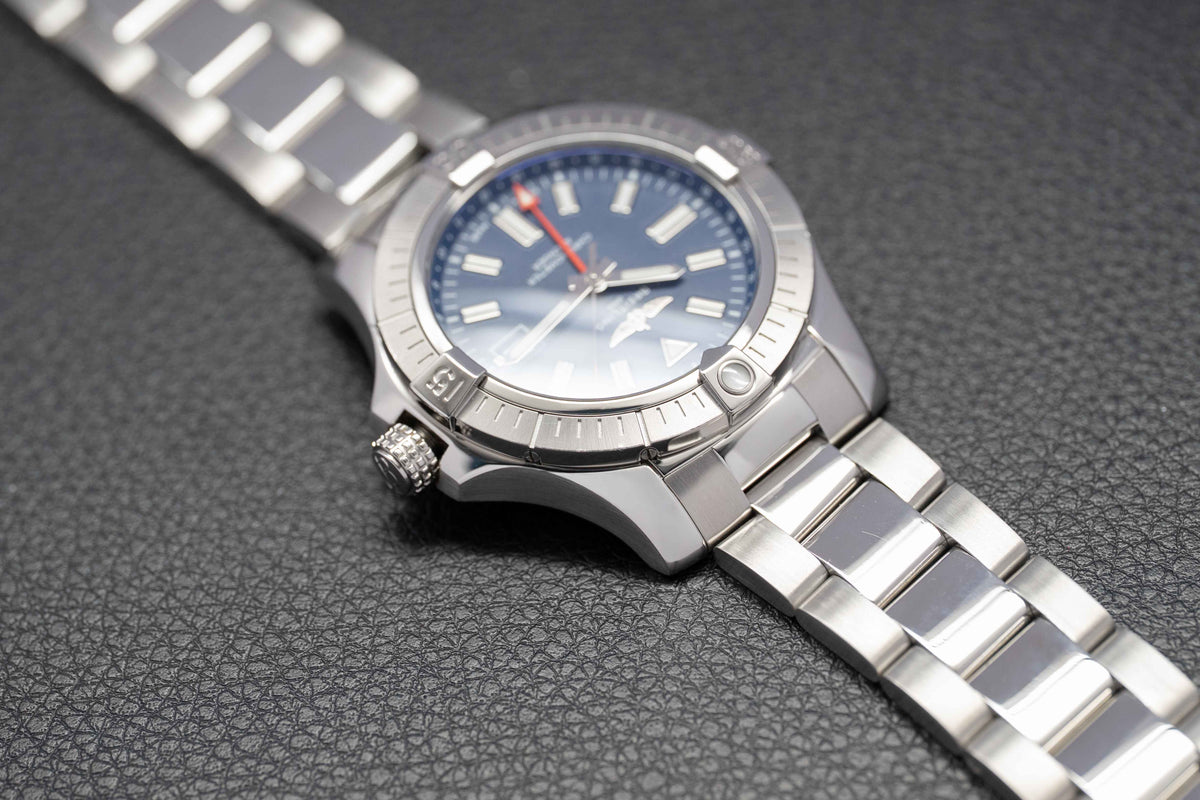 Breitling Avenger GMT II A32395 Fullset 2021 Box+Papers